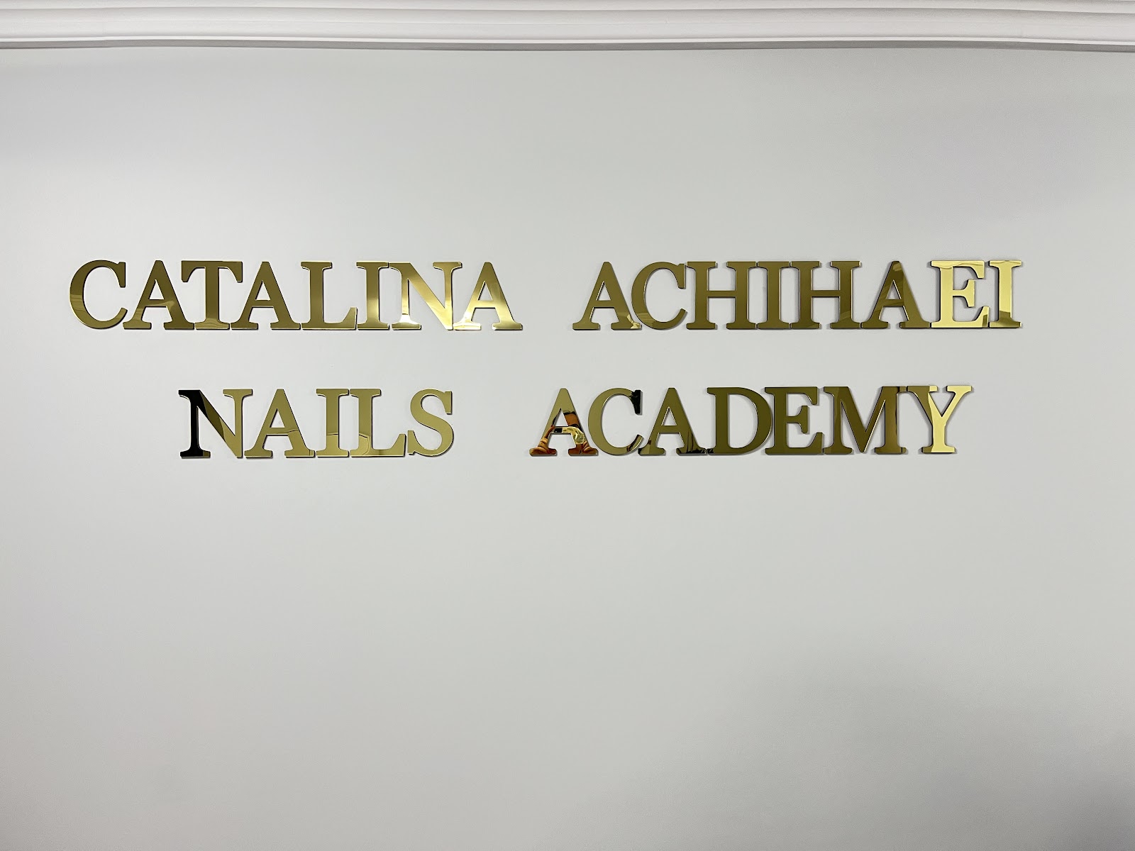 DIVINE beauty salon &academy