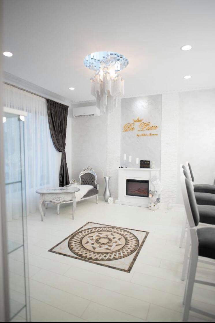 De Luxe Hair&Make-up Studio - Adina Busuioc