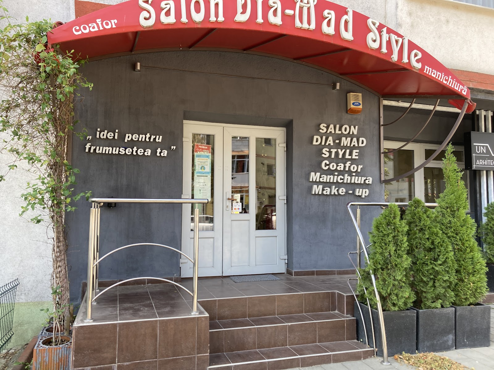 SALON DIAMAD STYLE
