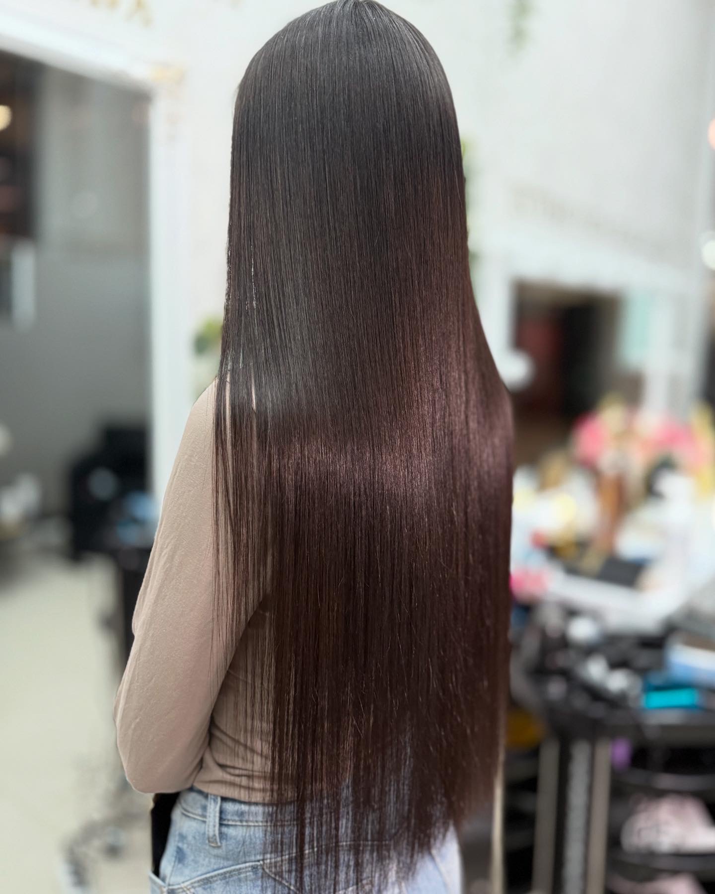 SIS GLOW STUDIO