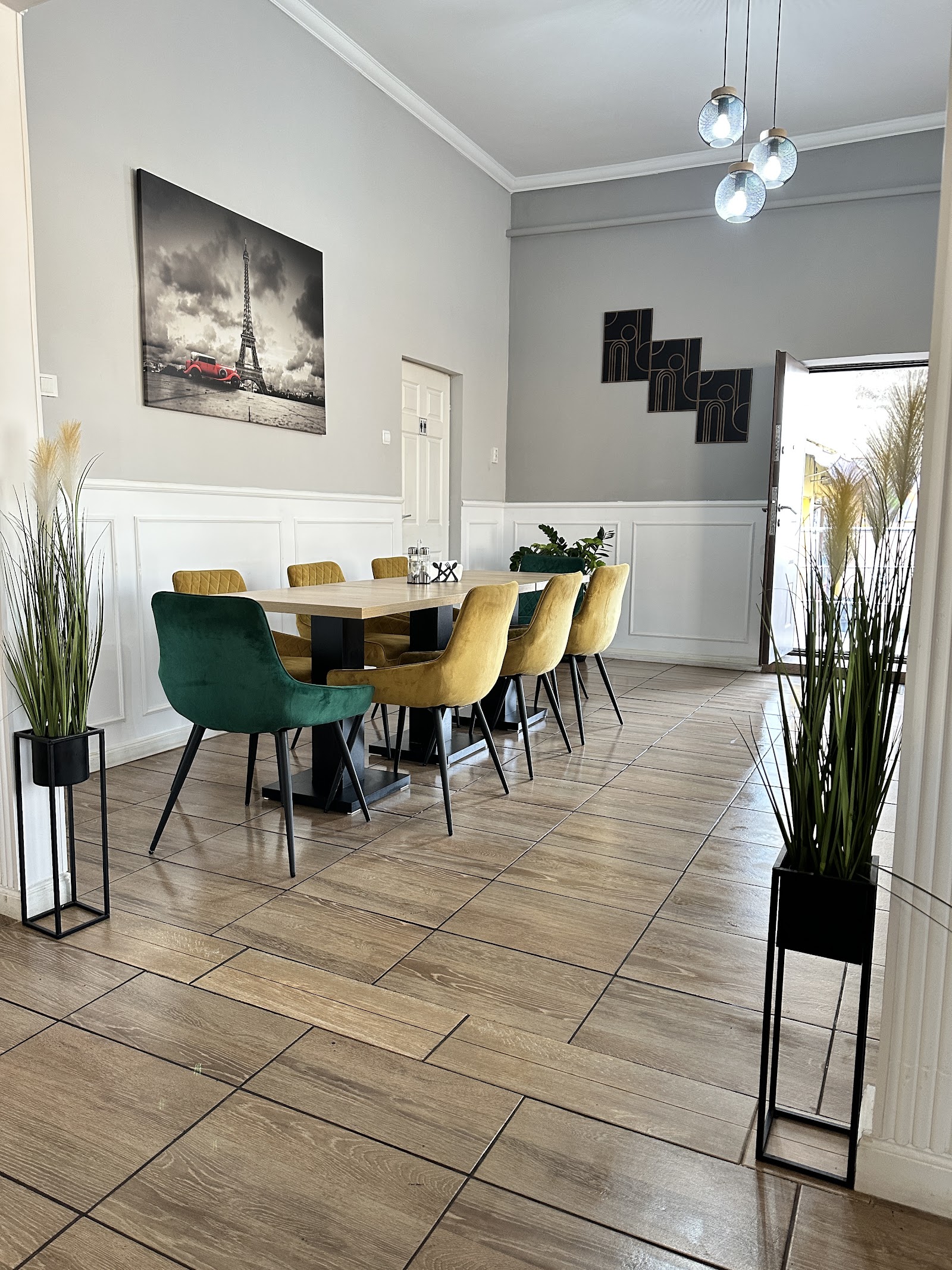 KÁRPÁTIA BISTRO