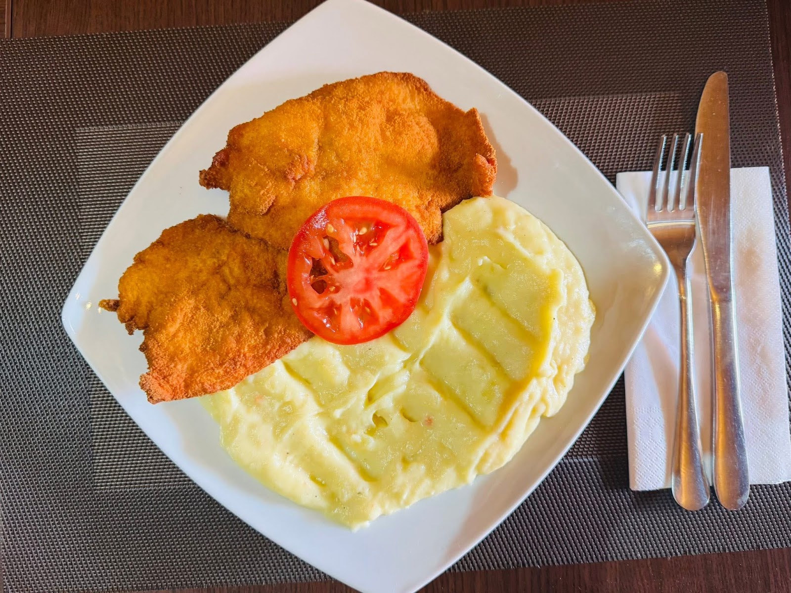 Restaurant Taverna Piraților