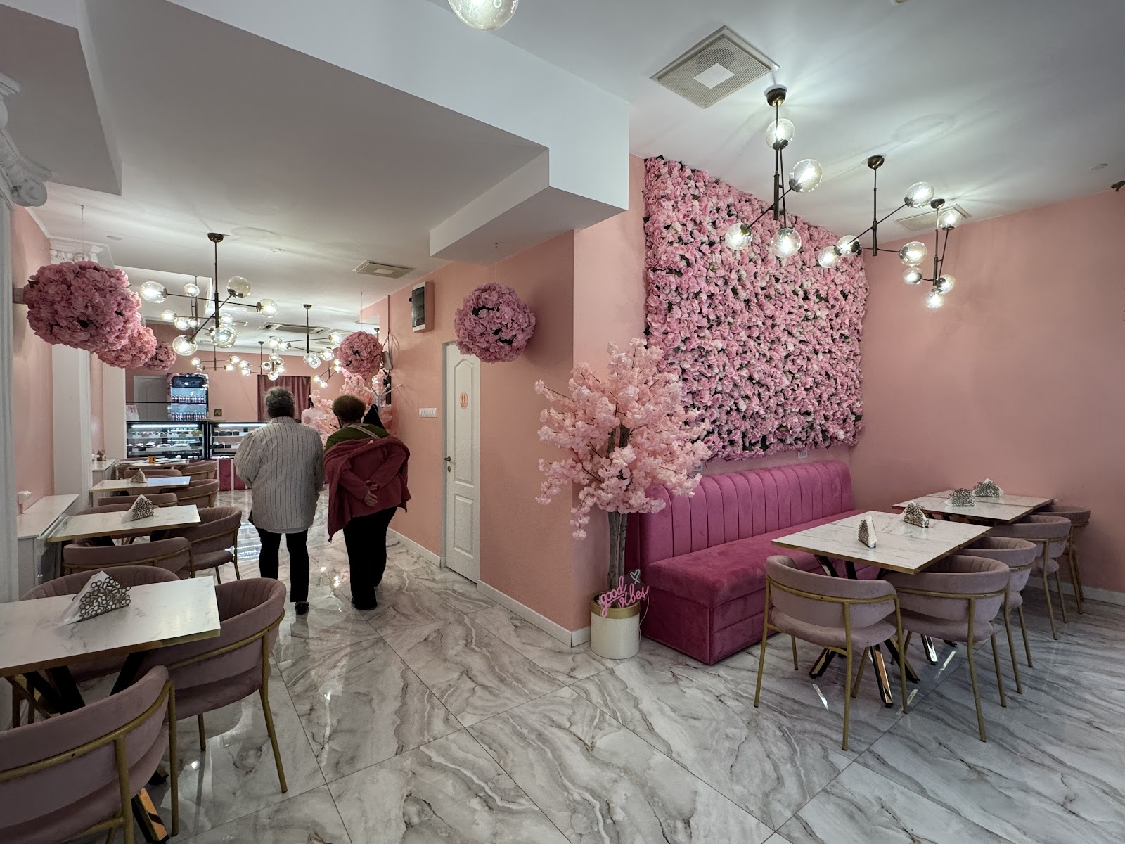 La Belle Vie Patisserie
