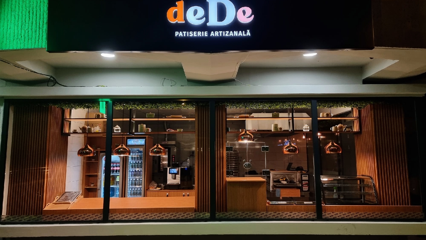 DeDe