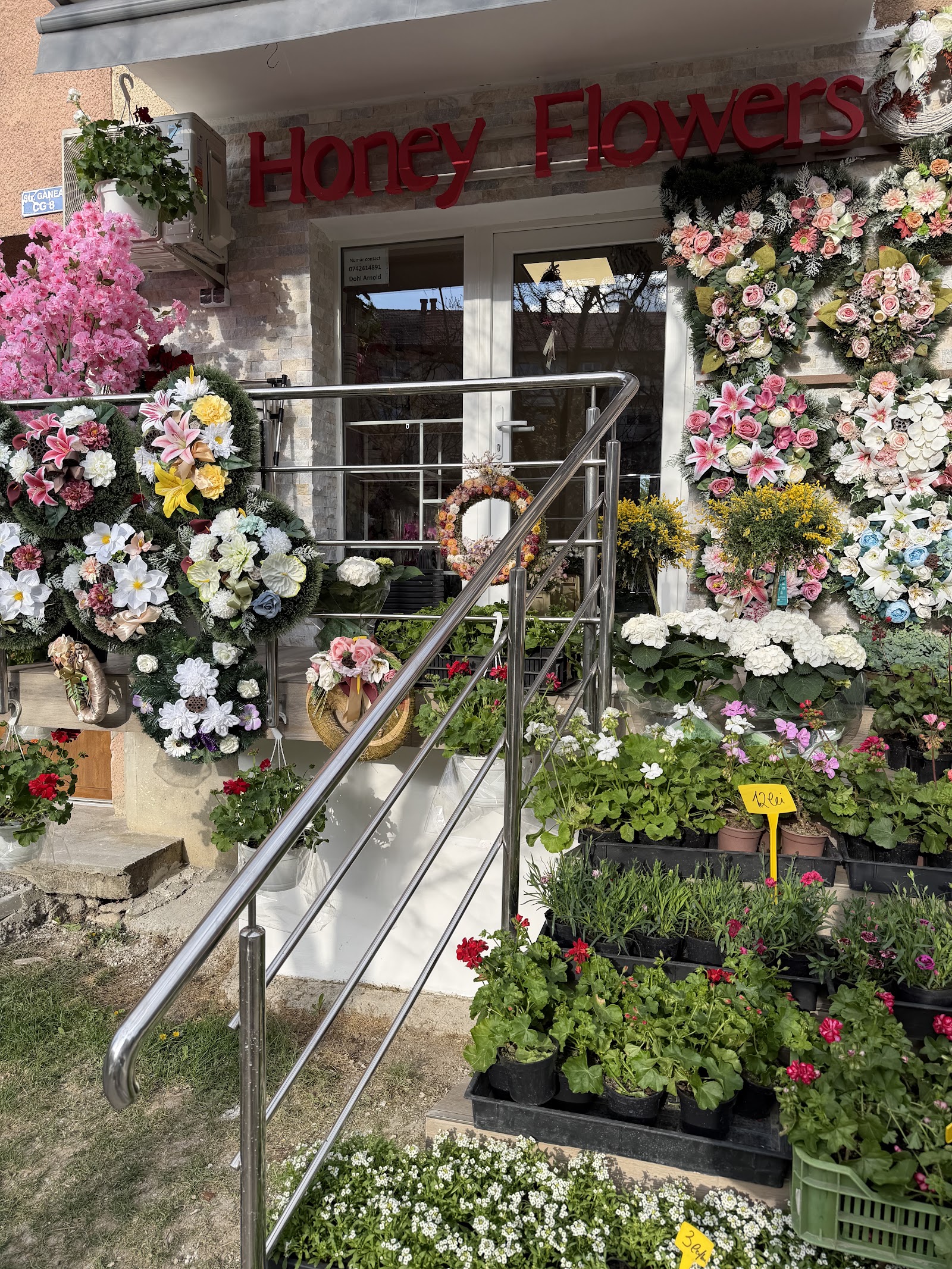 Honey Flowers & Gifts