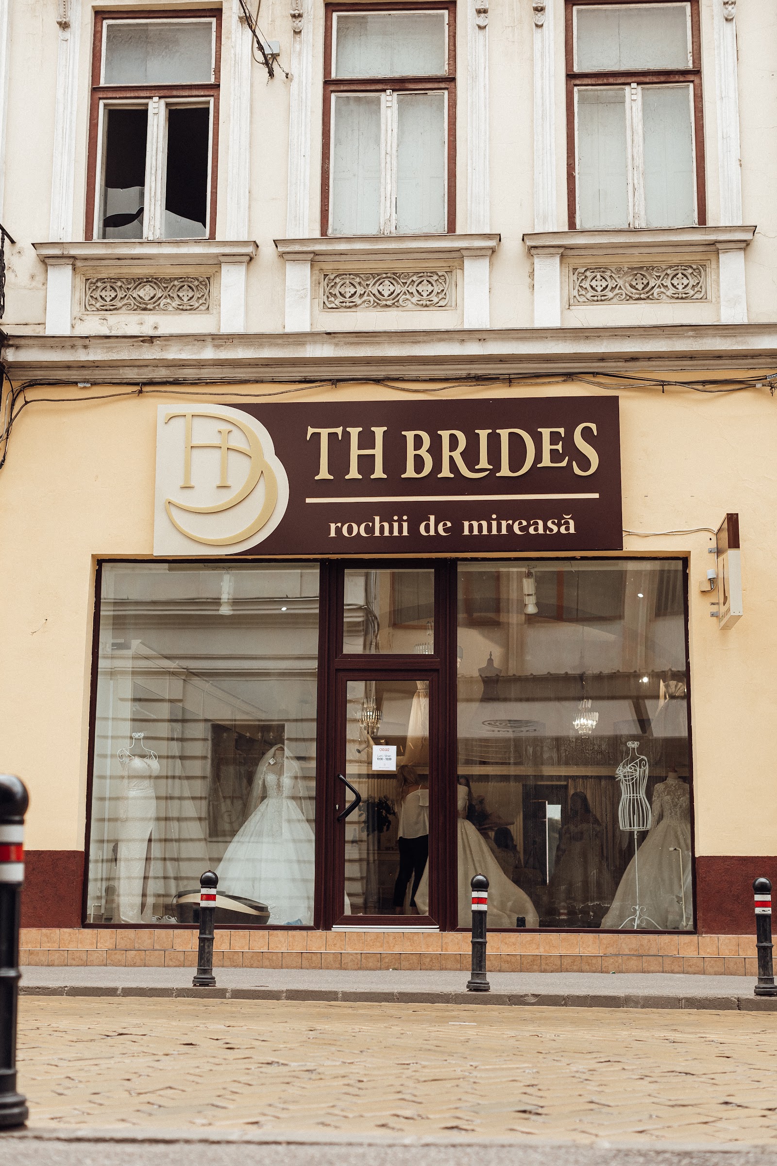 TH Brides