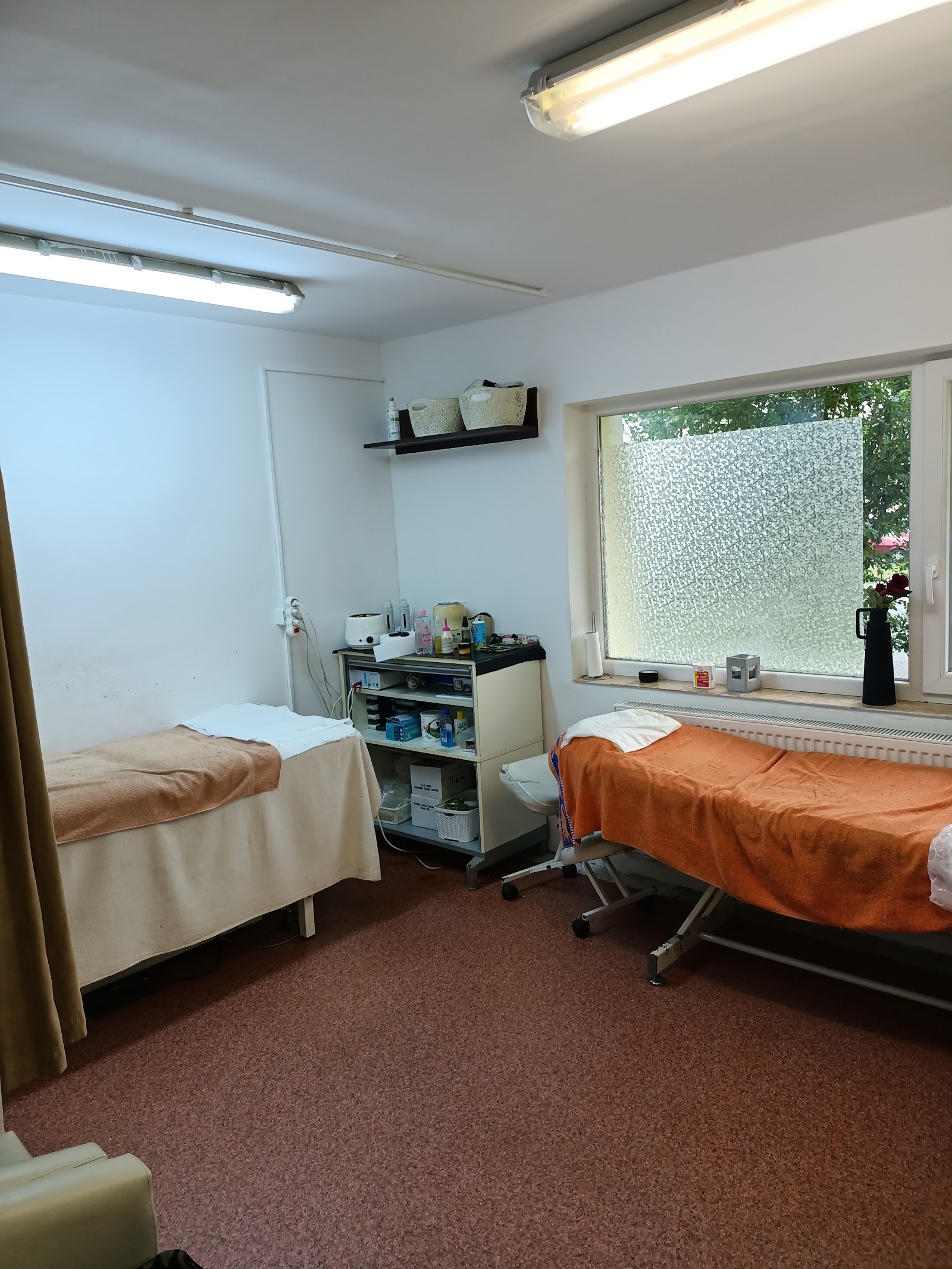 Kati Salon