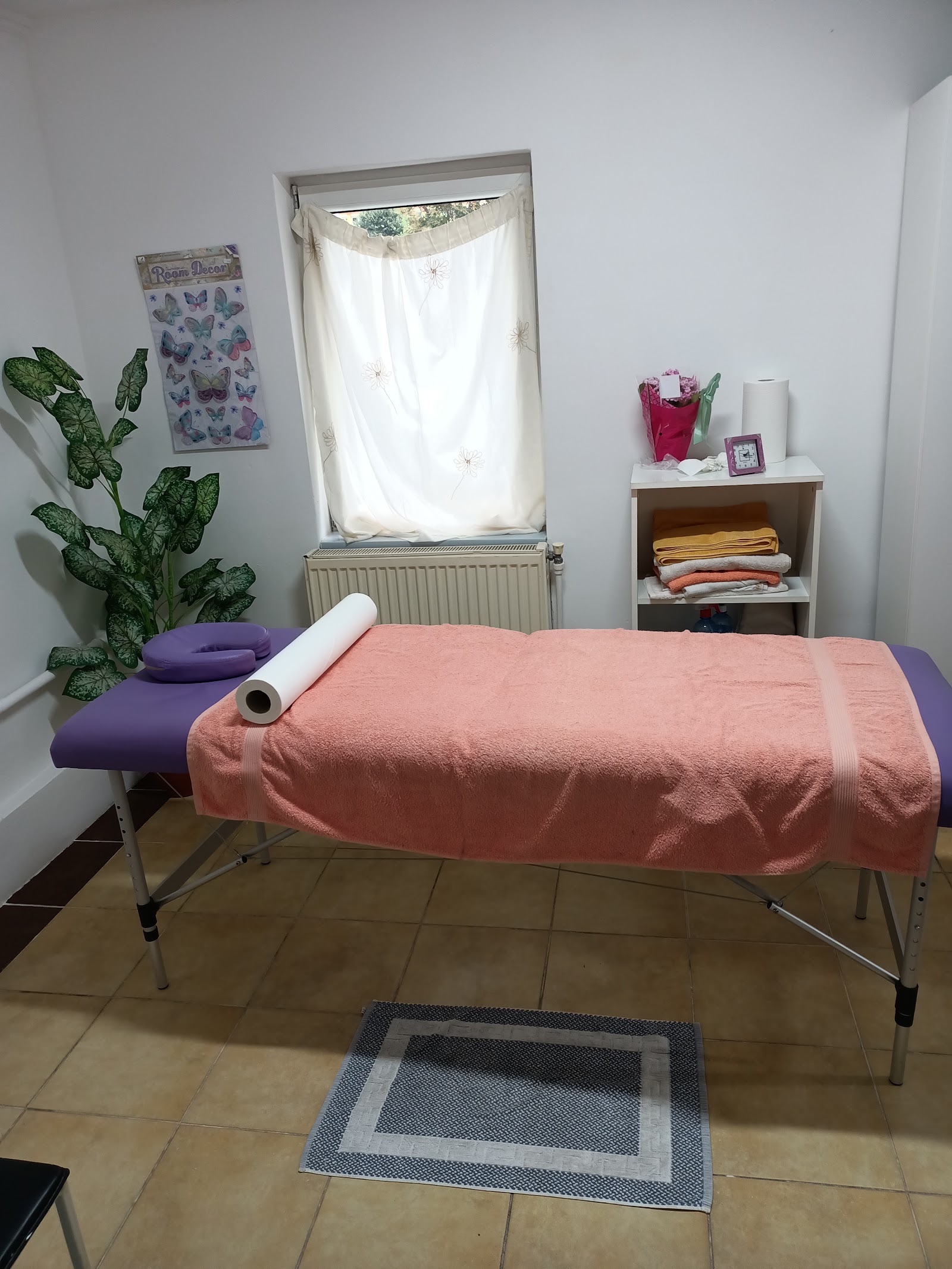 Kati Salon