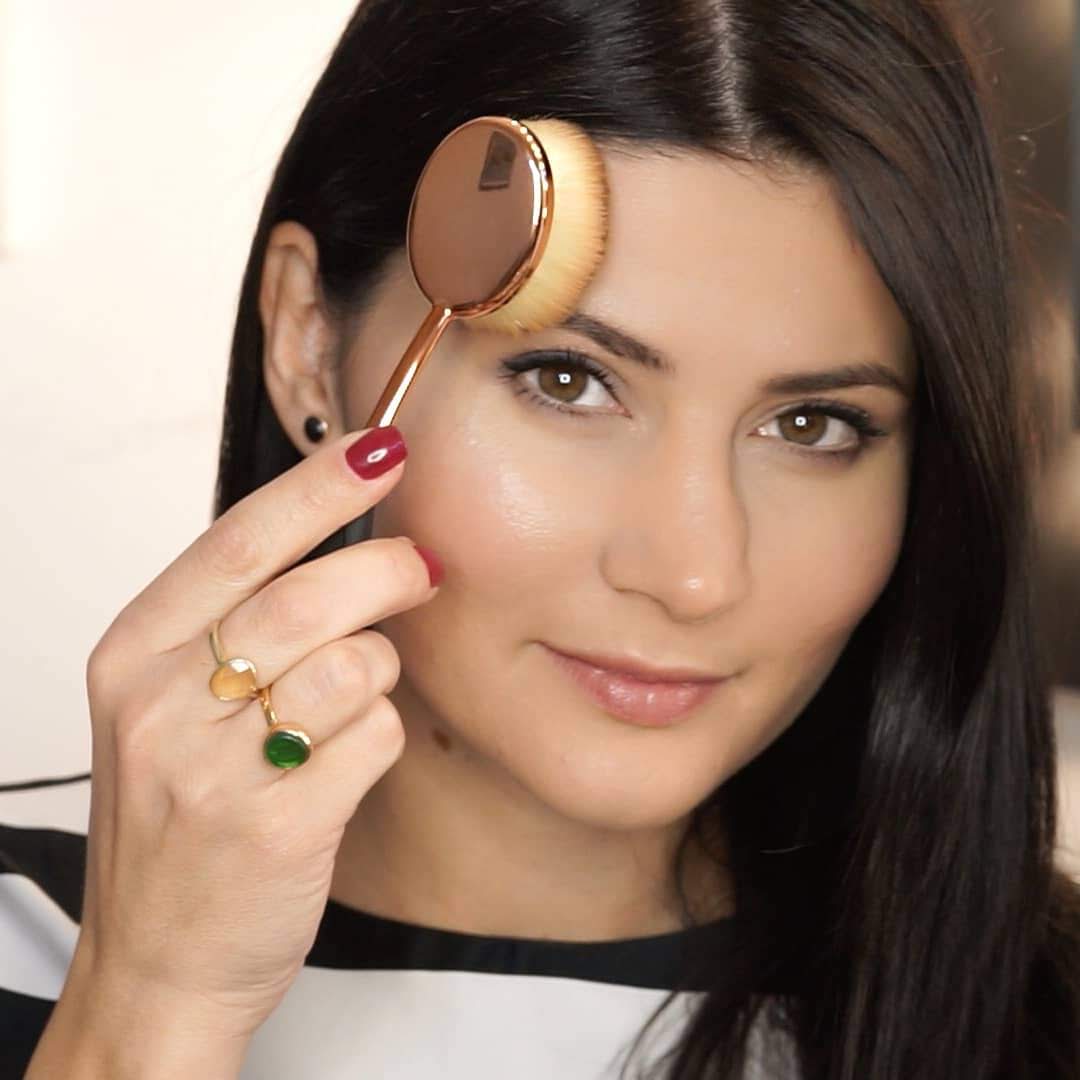 Amalia Draghici Make-Up Artist in Bucuresti