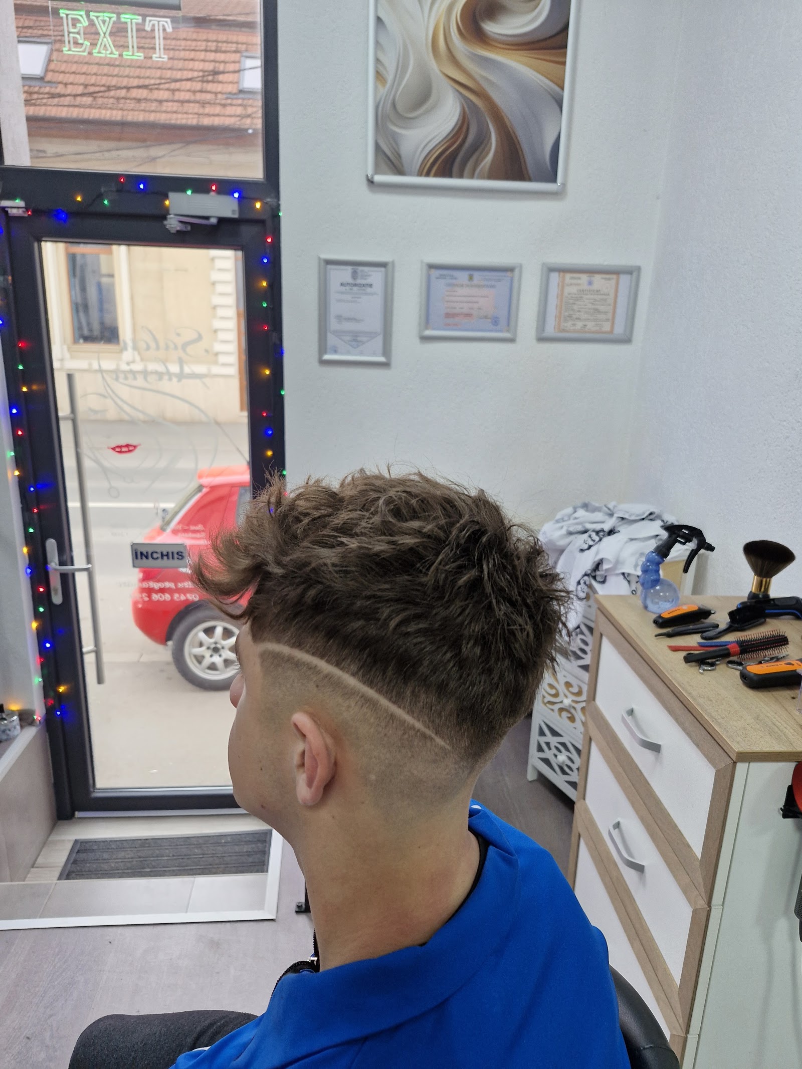 Alesia Salon and Beauty