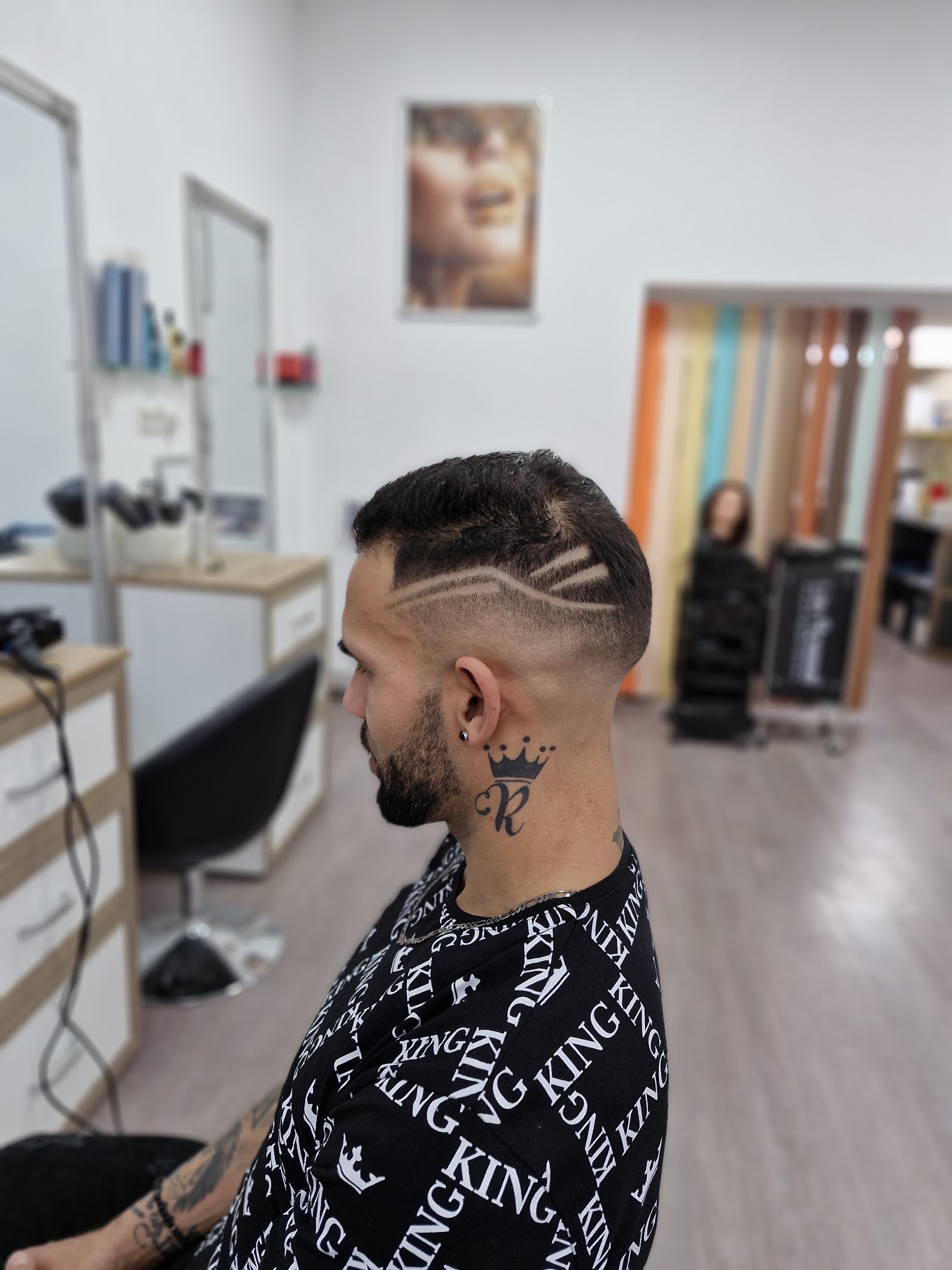 Alesia Salon and Beauty
