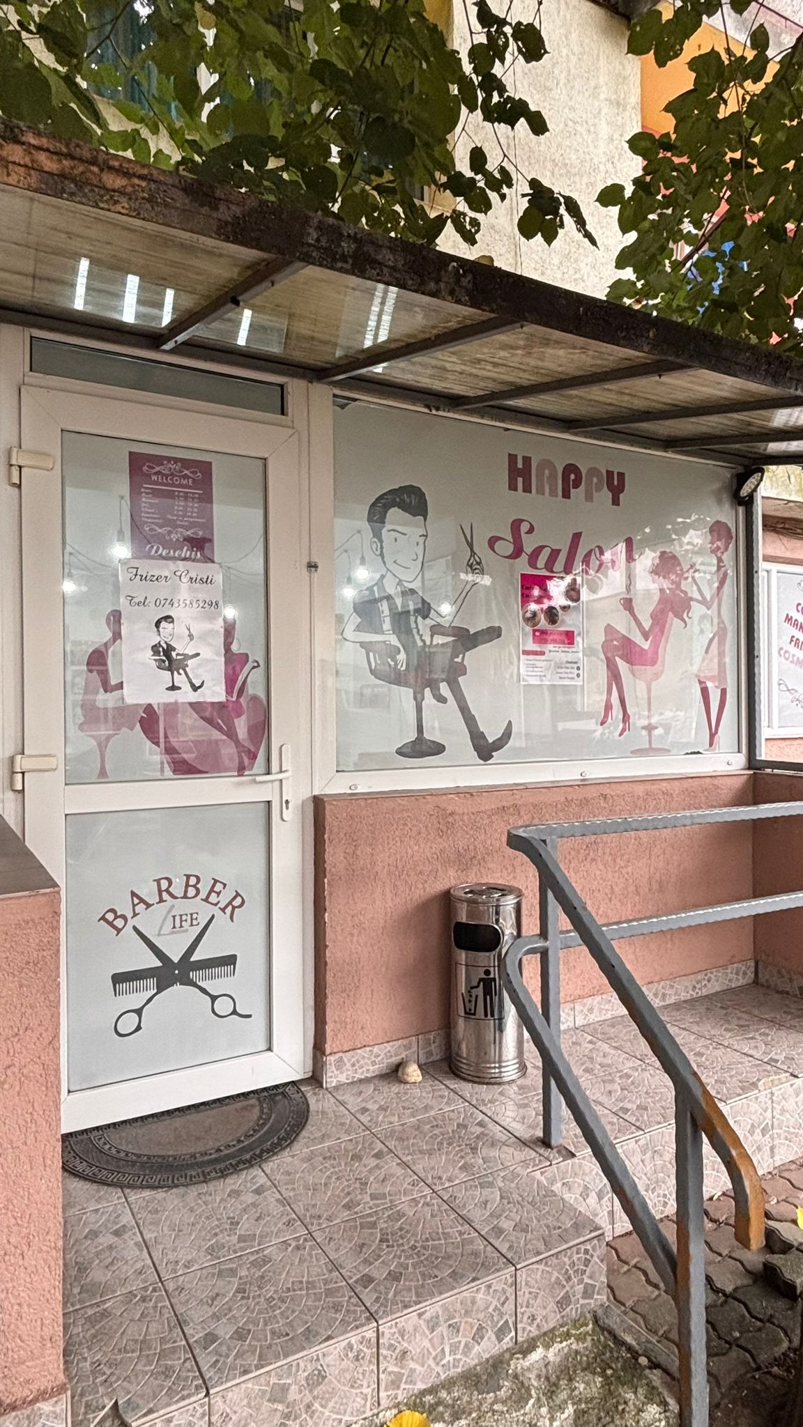 Salon Happy