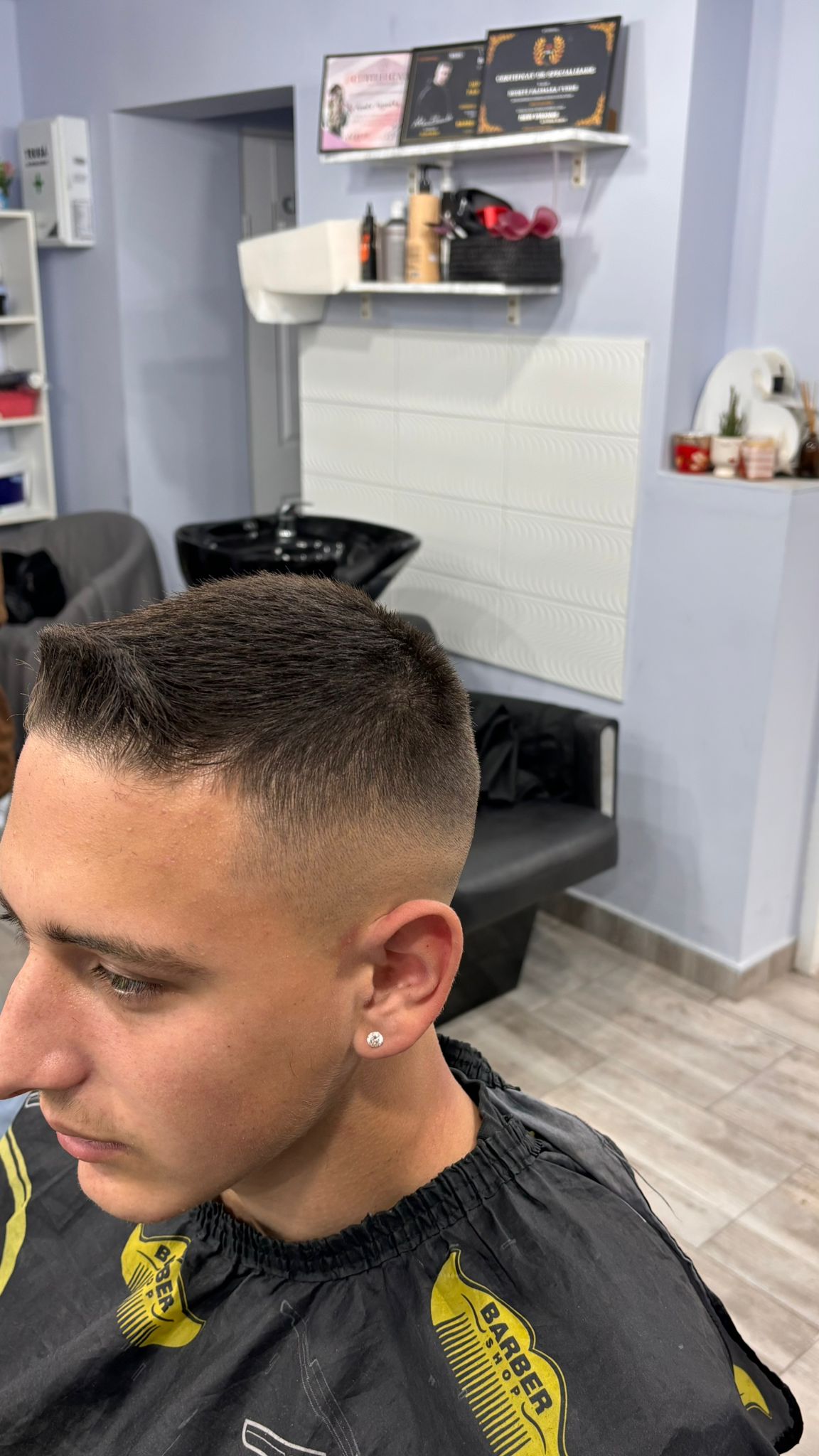 Salon Happy