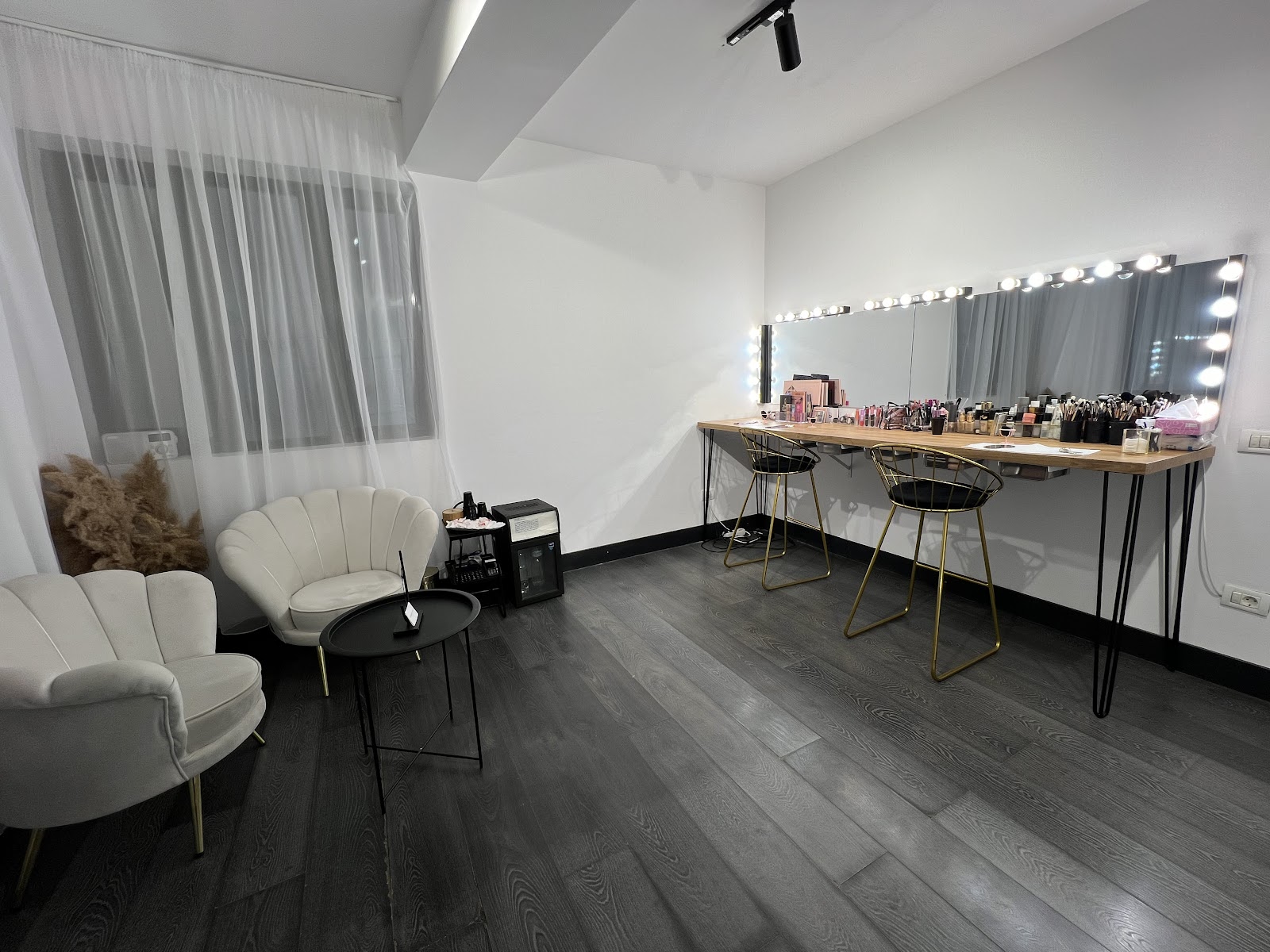 Andreea Grecu Make-up Artist