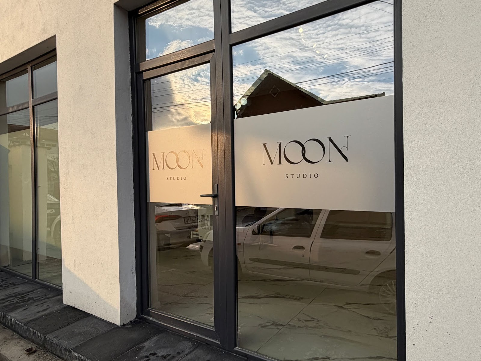 Moon Studio