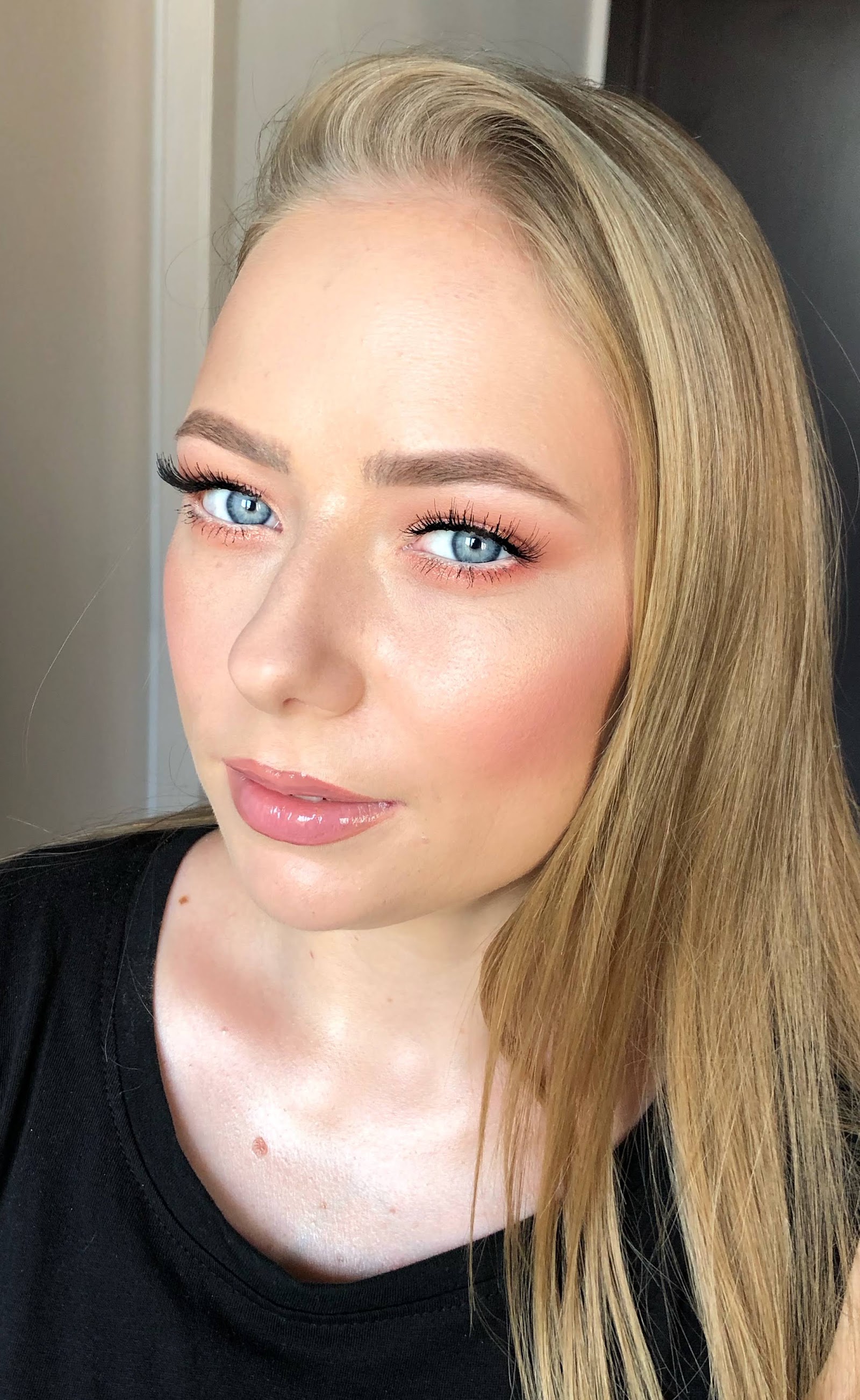 Laura Atanasoaie Make Up Academy