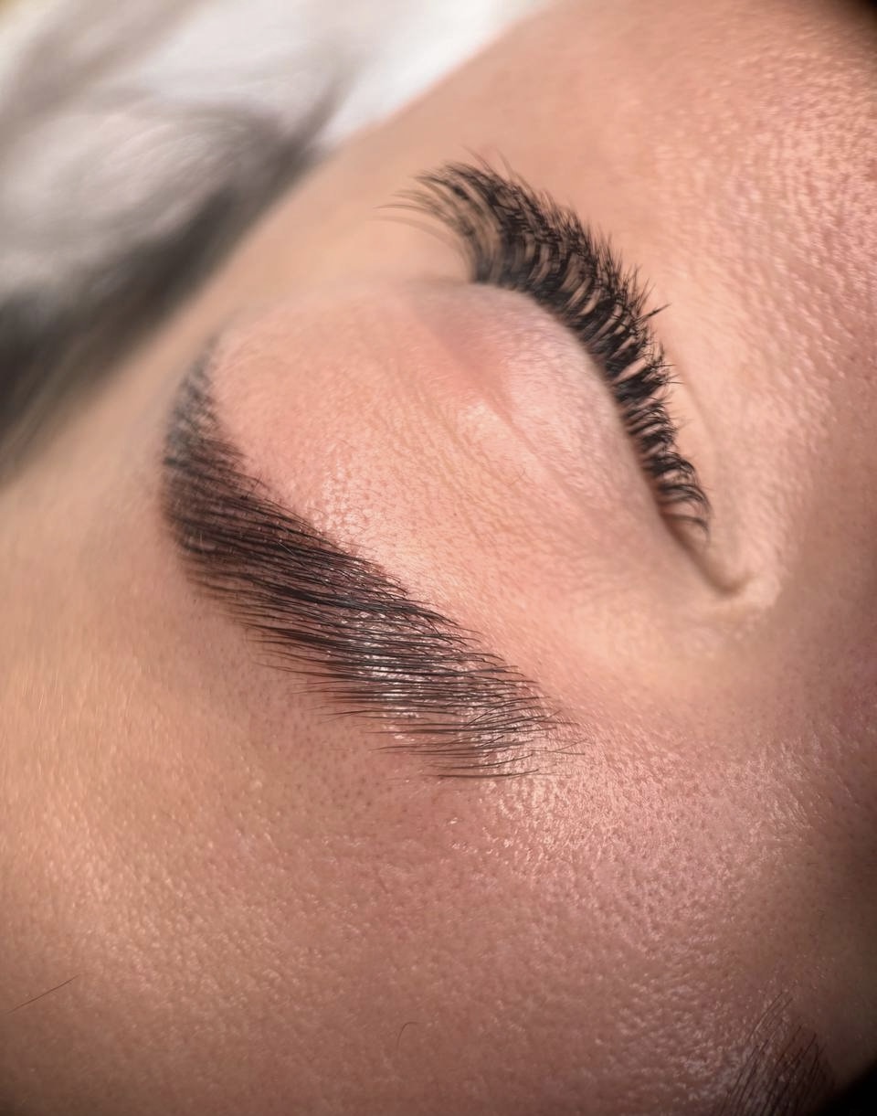 Andreea Iutiș Beauty Salon & Happy Lashes Bucuresti