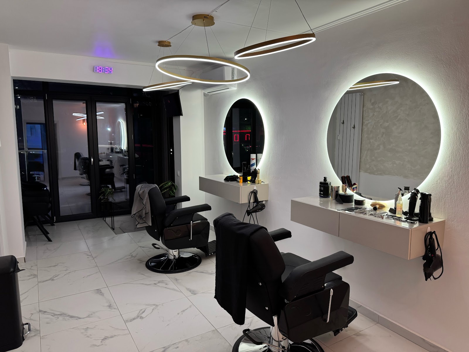 ICE Cut & Groom