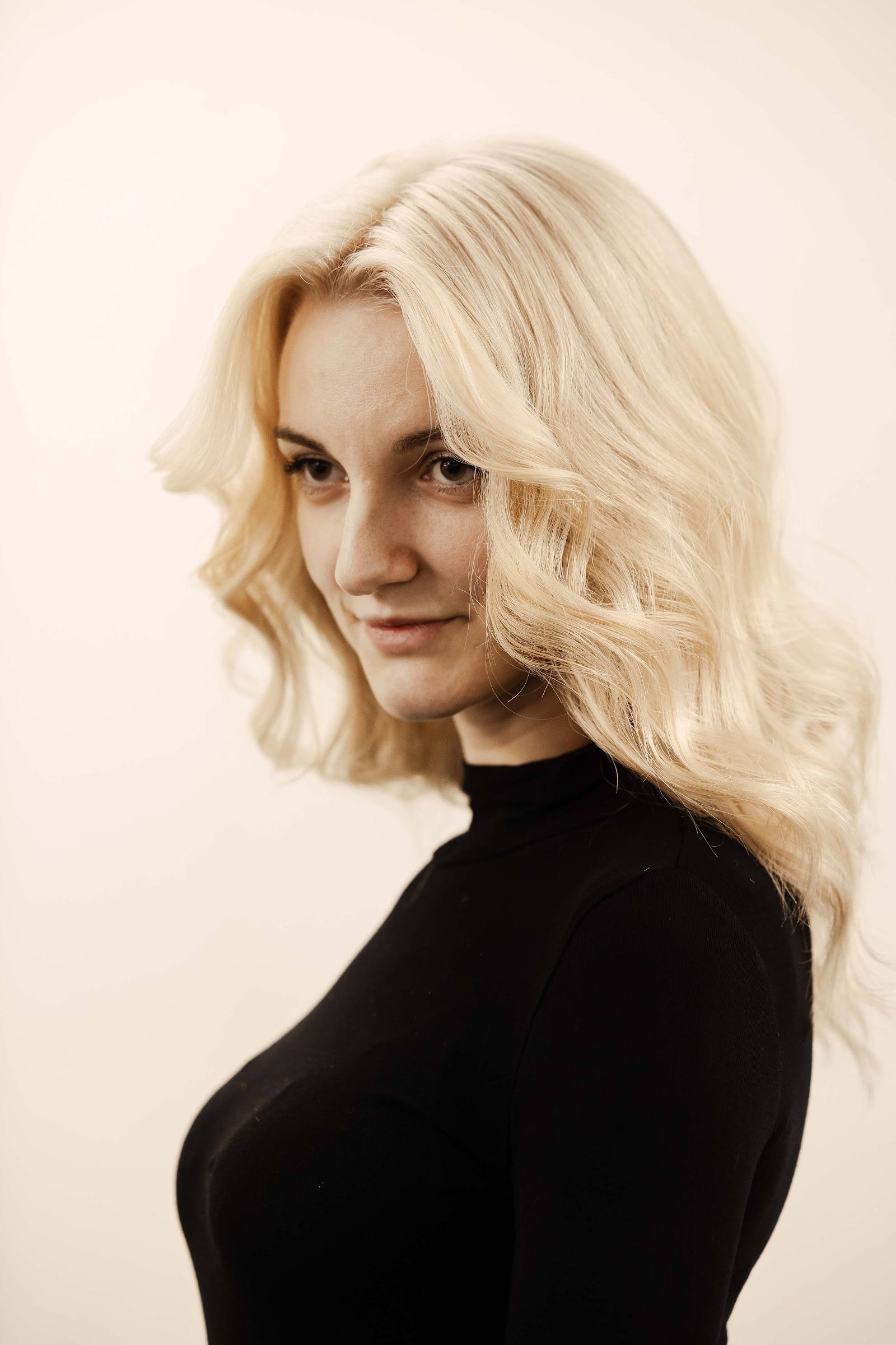 Carmen Popa Hairstyle