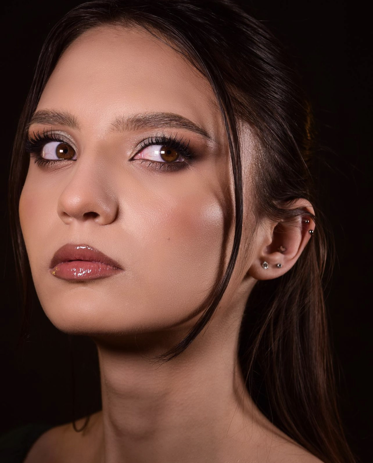 Andreea Mindbloown Makeup