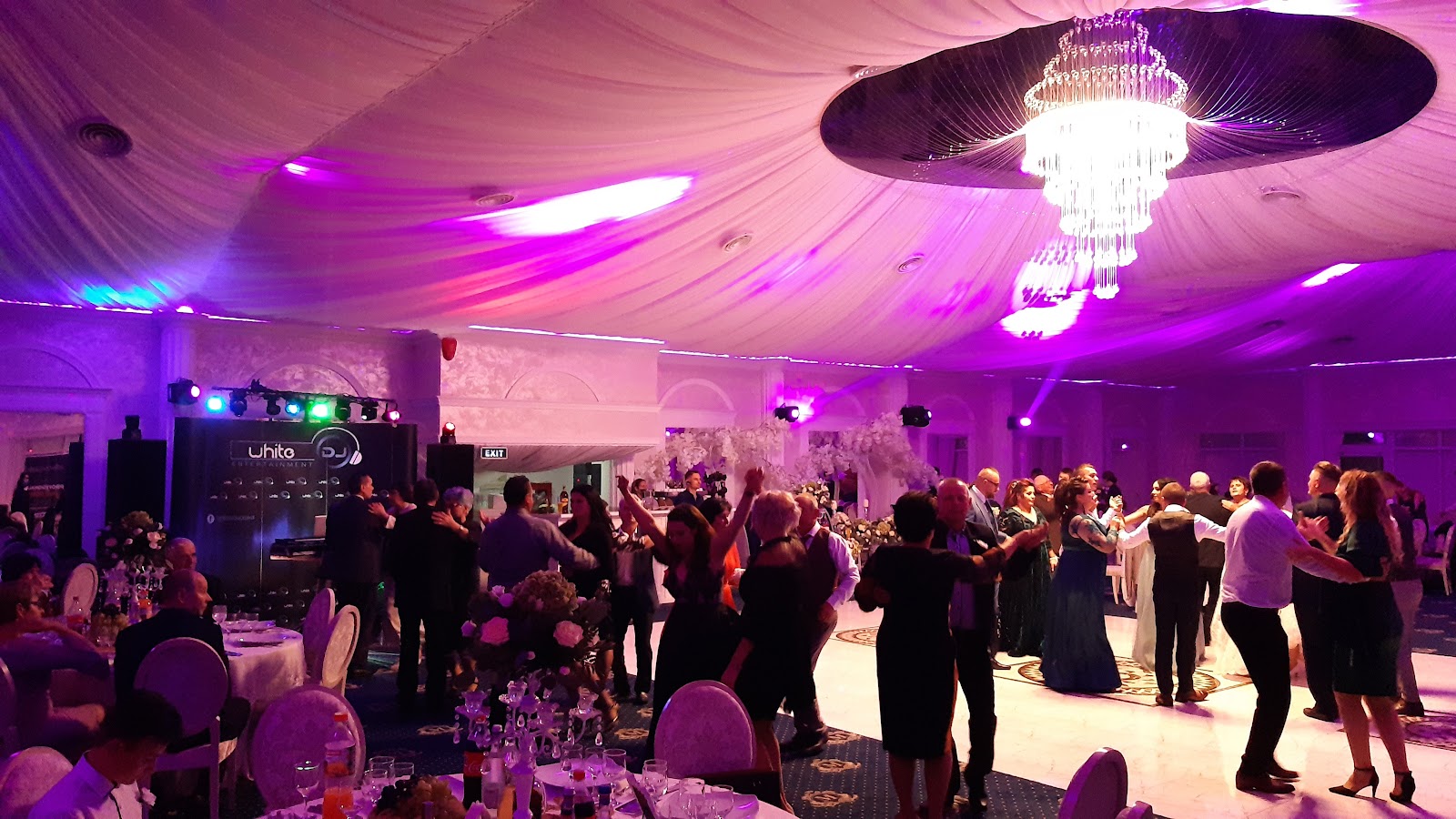 White Entertainment Dj - Nunta Botez Petreceri Private Suceava