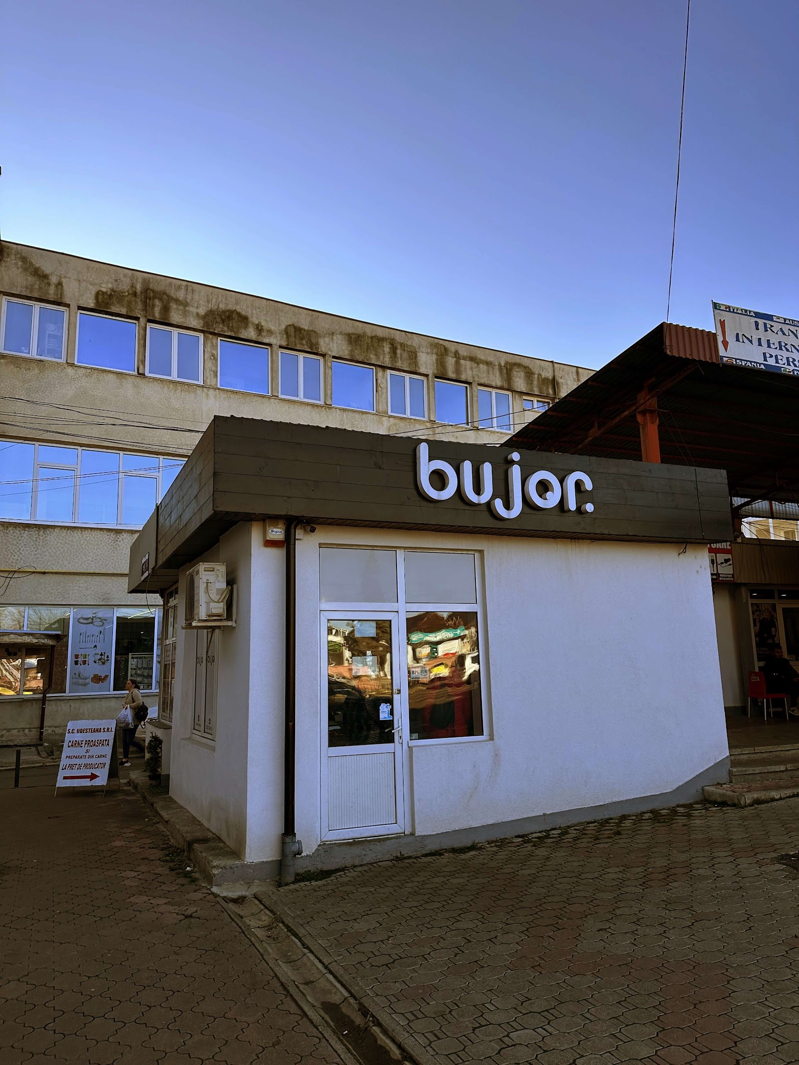 Bujor Cozonac Cofetarie Patiserie Piata Mare Suceava