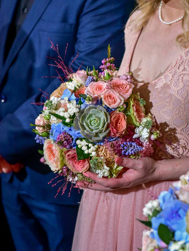 Queen Concept Flowers