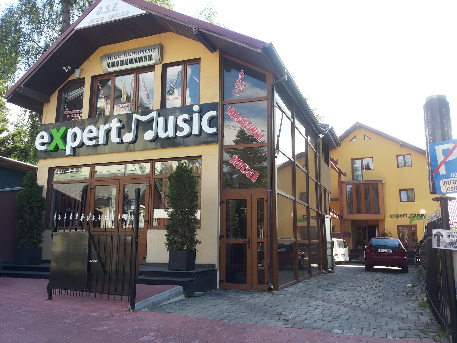 Expert Music