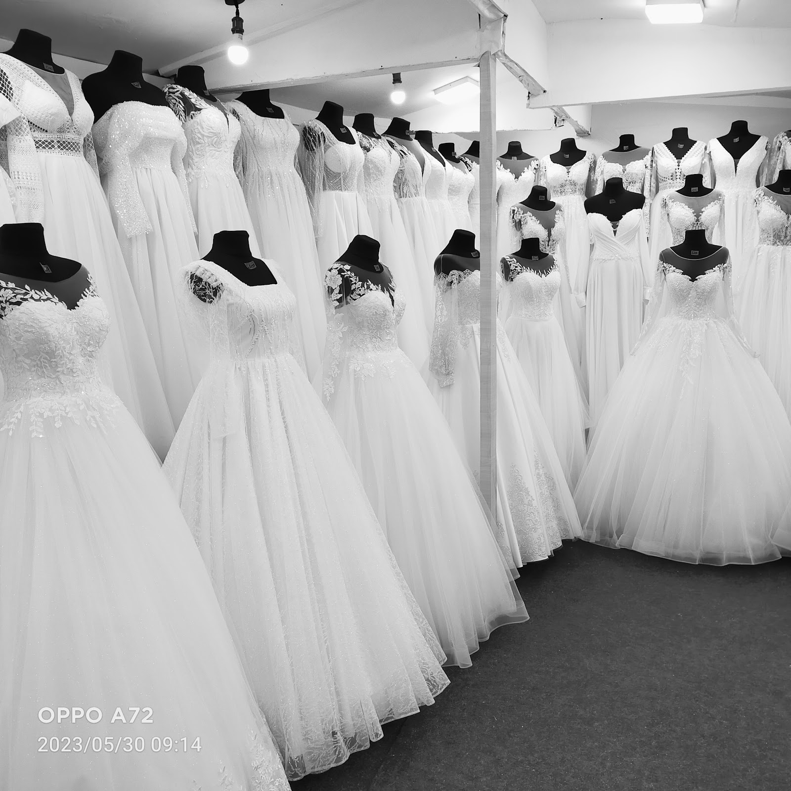 YZADORA BRIDAL Rochii de mireasa si ocazie
