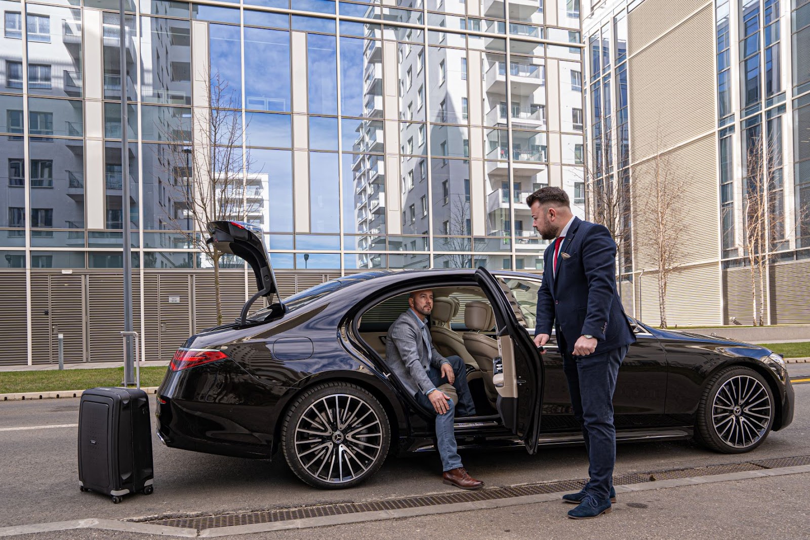 Axis Limo