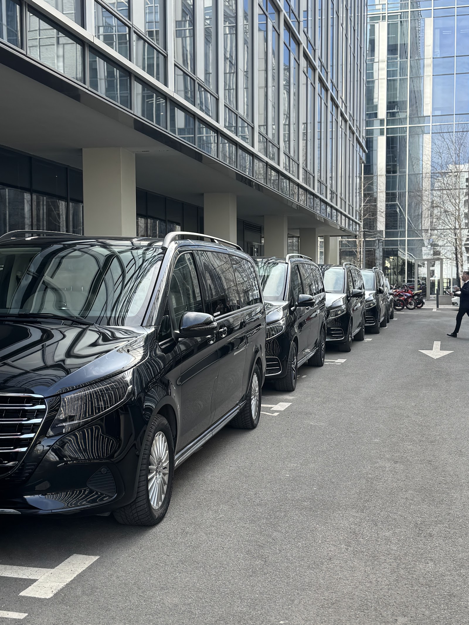 Axis Limo