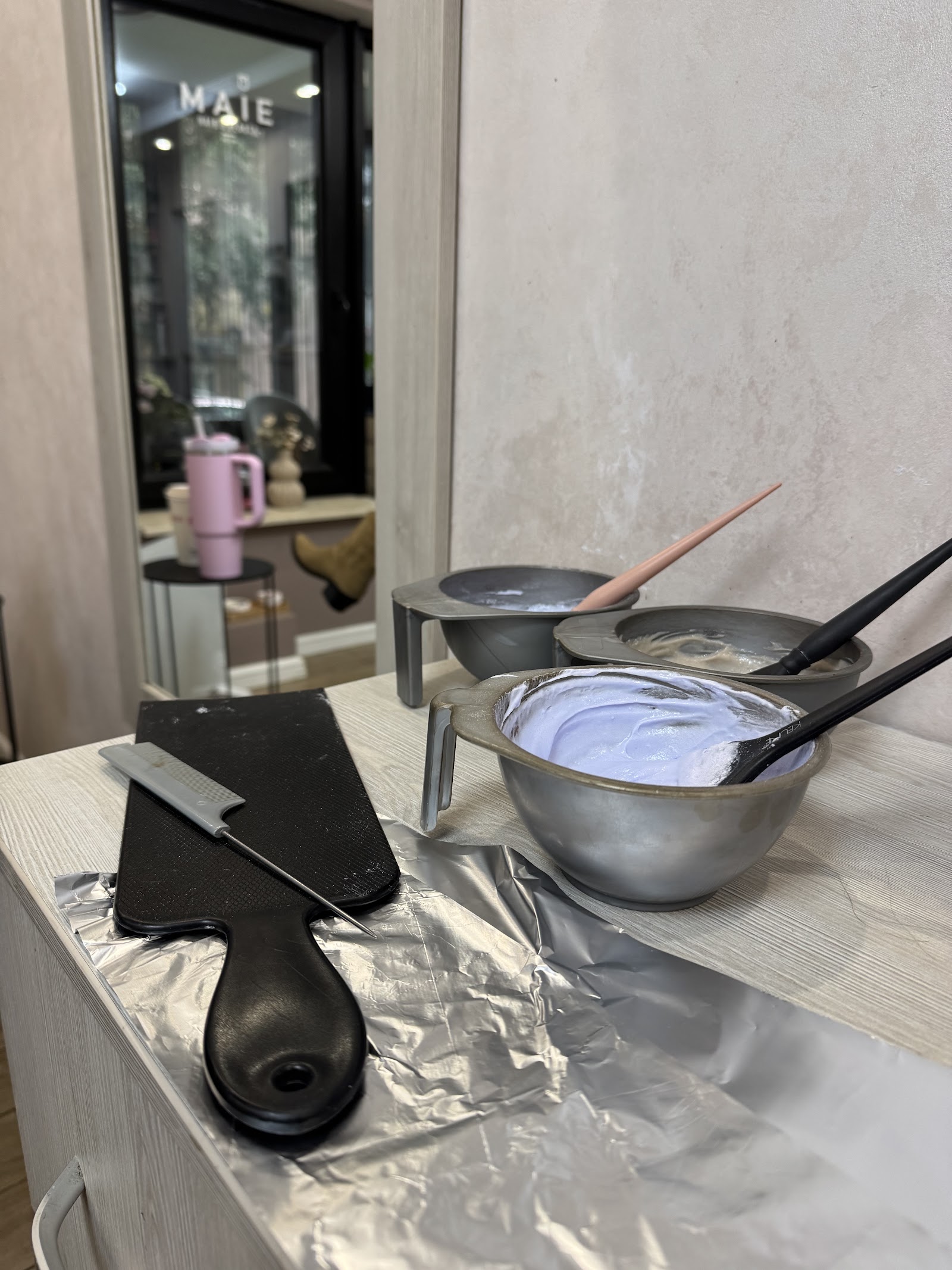 Salon maie hair beauty