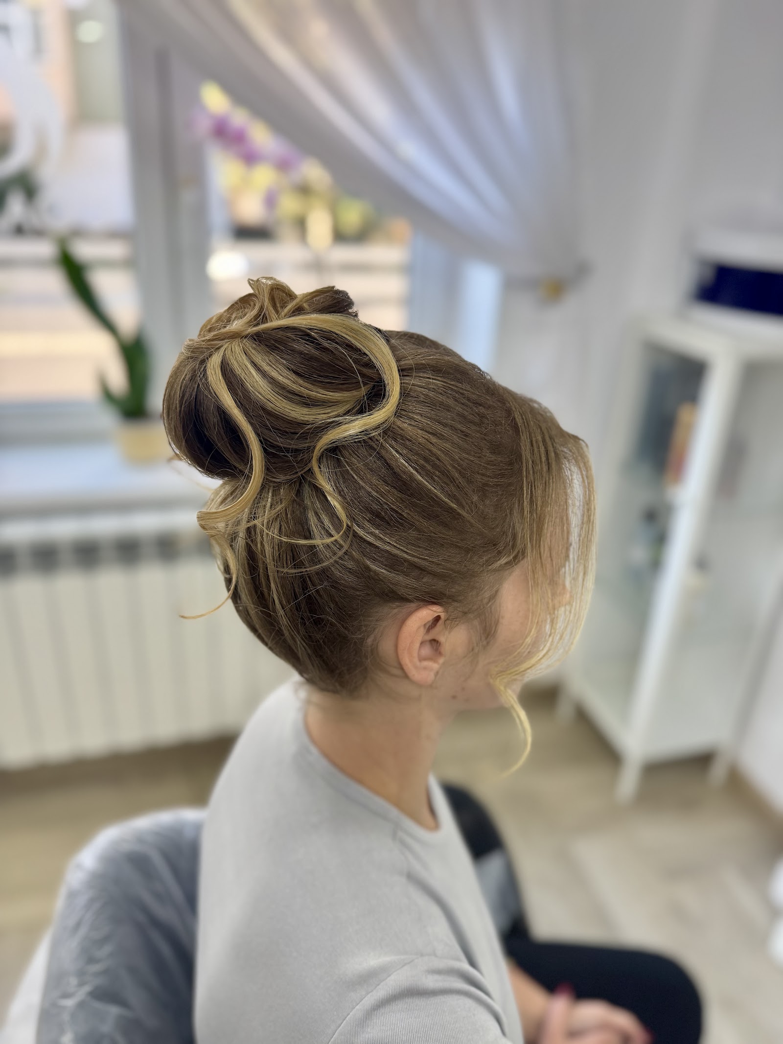 Andreea Hair Studio