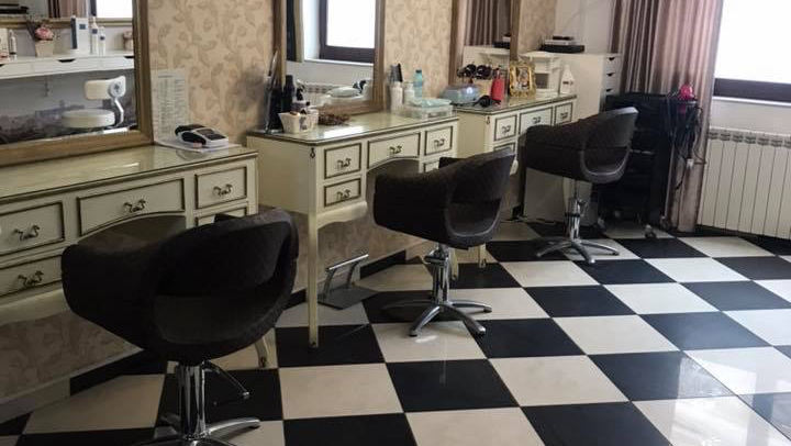 Salon Paris Suceava: Balayage Suceava, Unghii cu Gel, Tratament Facial, Microneedling, Extensii Gene Suceava