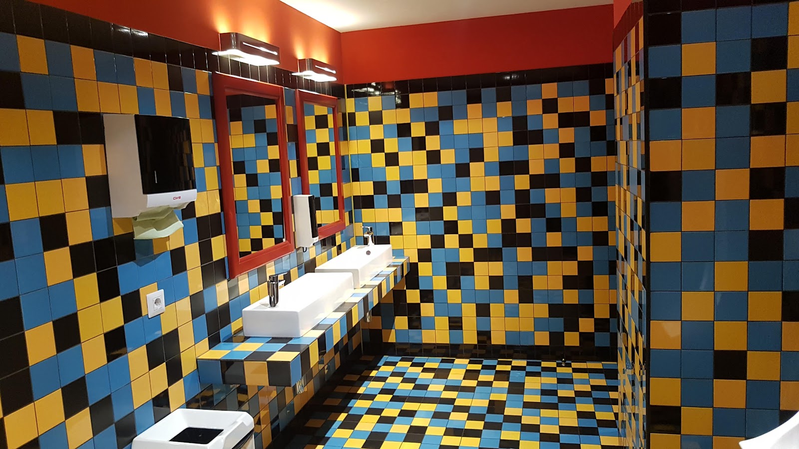 Artist Lounge