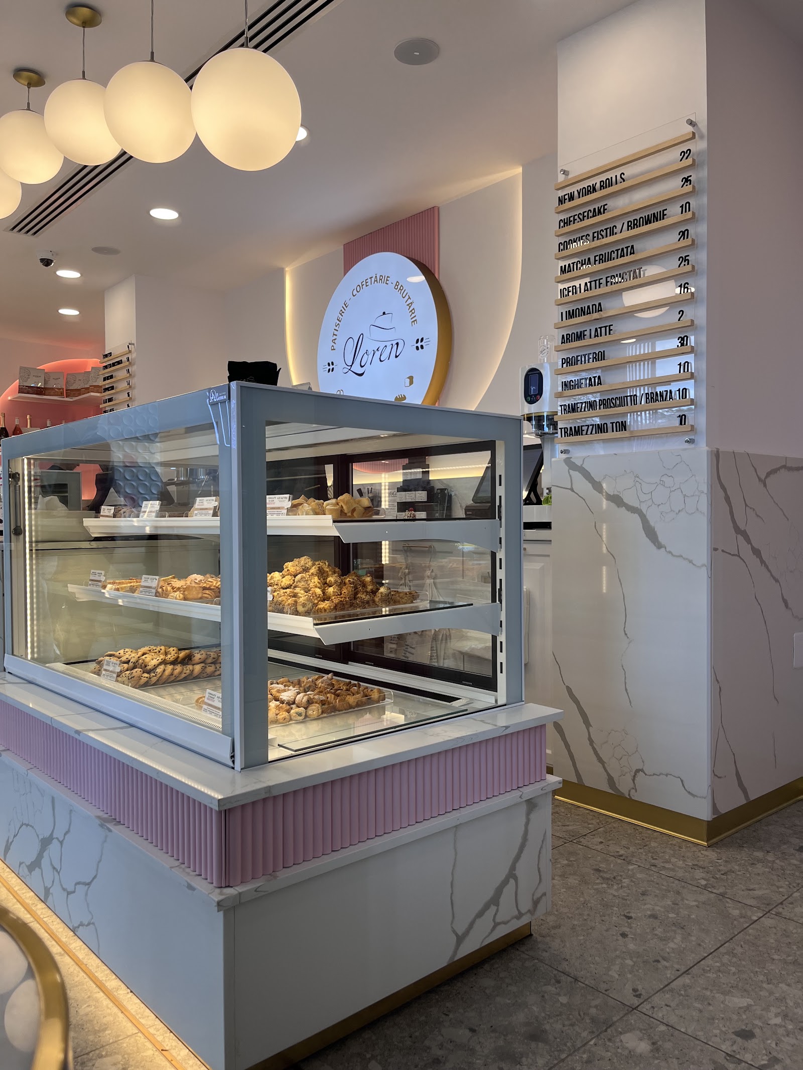 Loren Coffee & Sweets