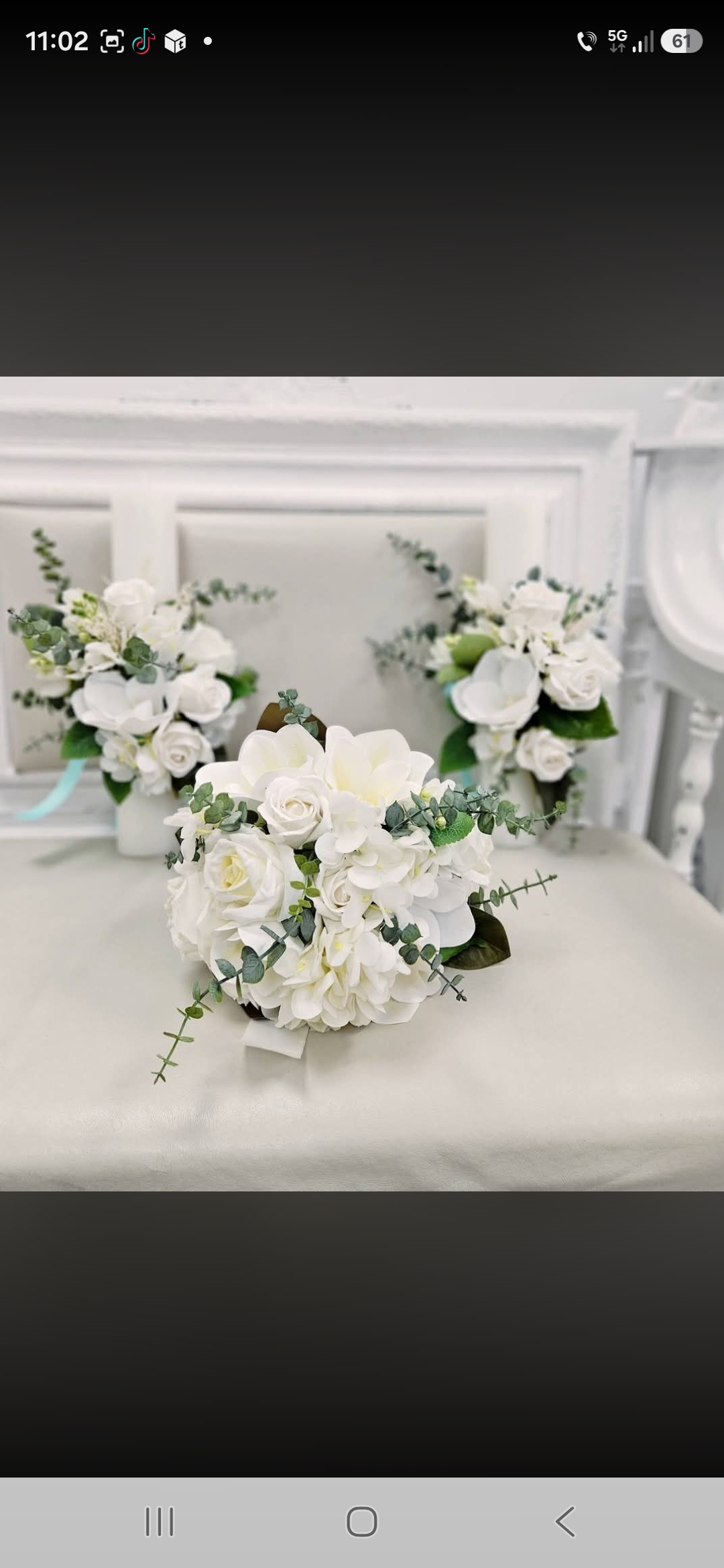 Elegans Wedding & Flowers(rochii mireasa)