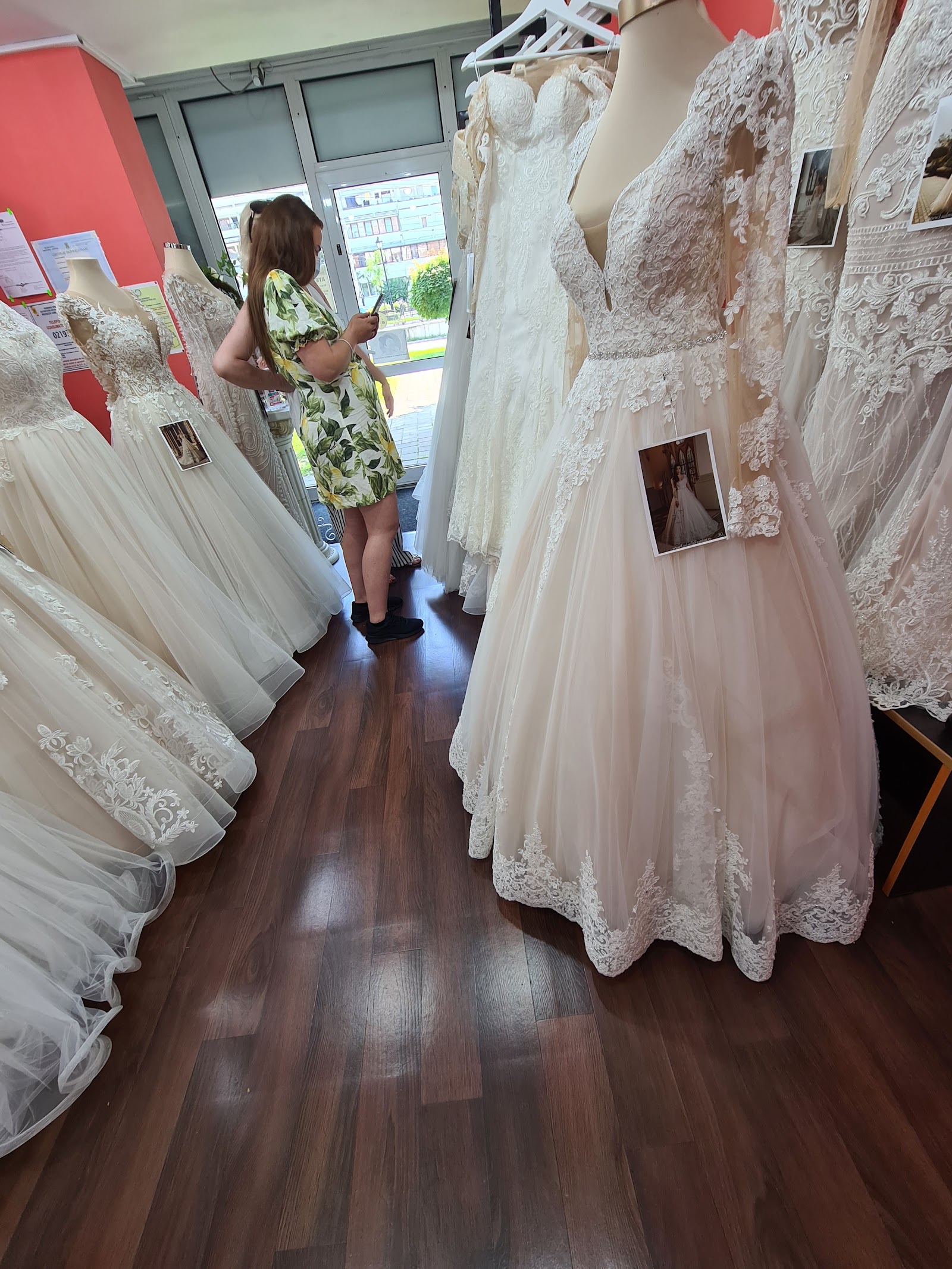 Ludmila Fashion Atelier SRL