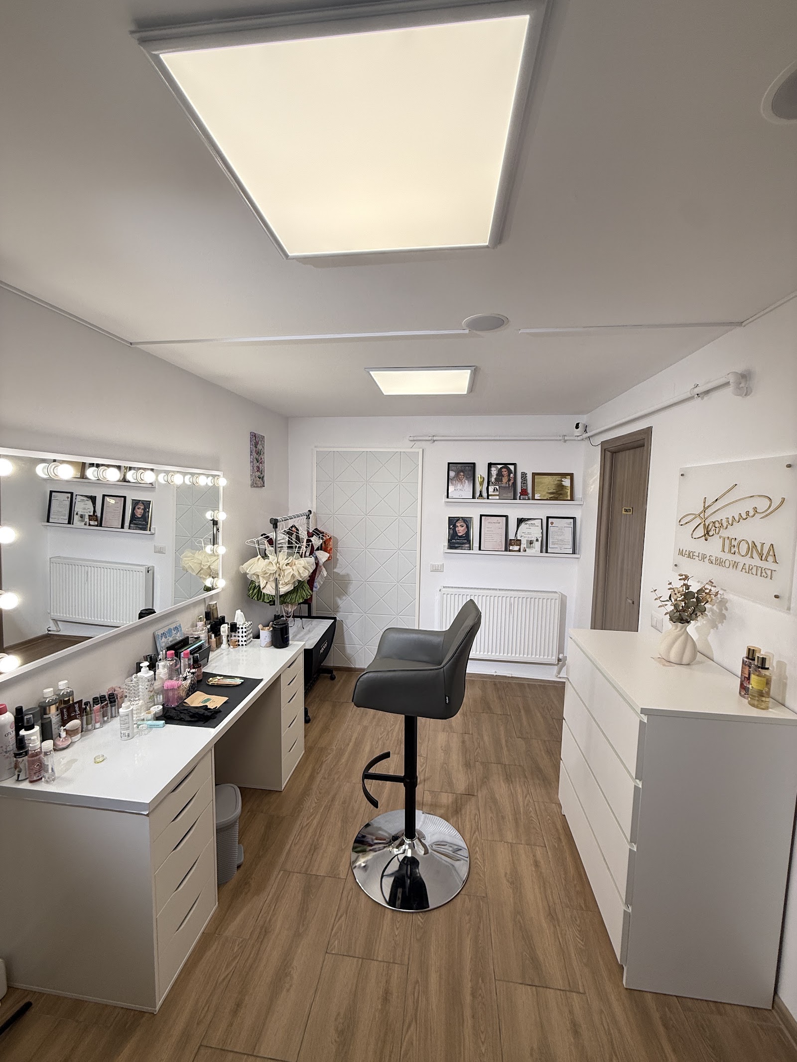 Teona Make-up & Brow Artist