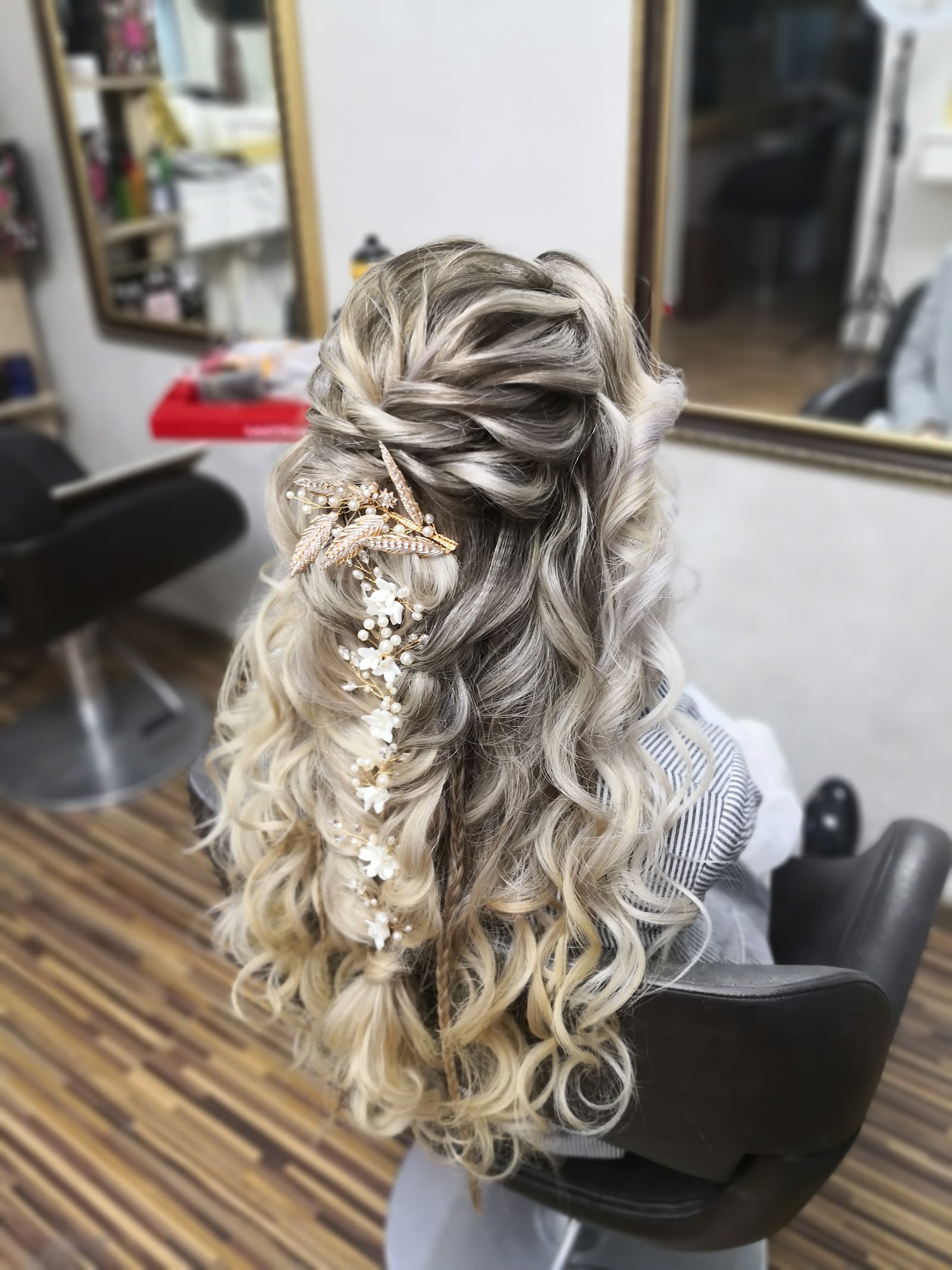 Salon AnnaBell Professional New Consult