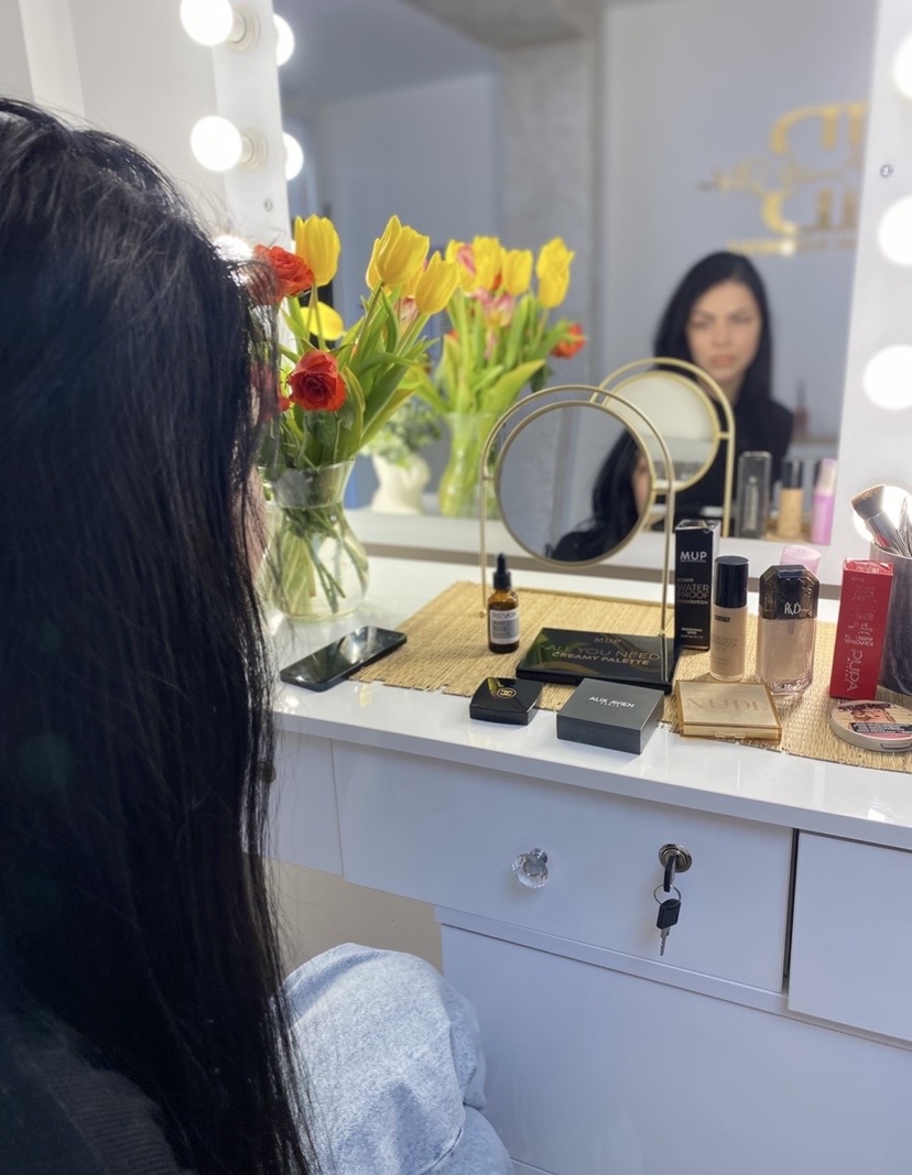 Yana Beauty Studio | Make-up & Cosmetică Piatra Neamț