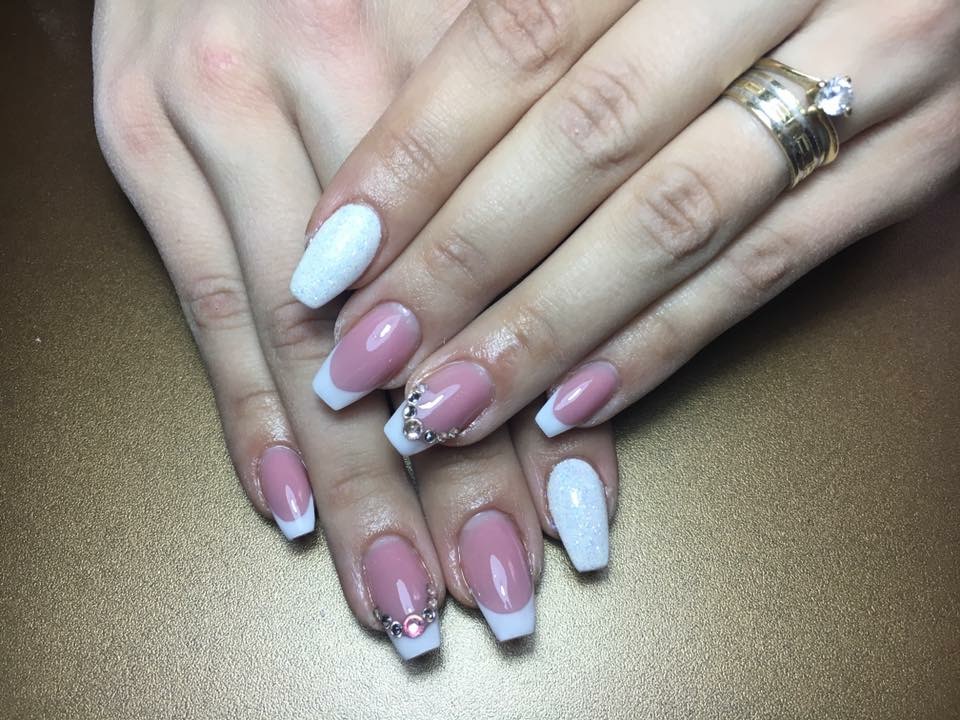 Anna Karenina Beauty Center
