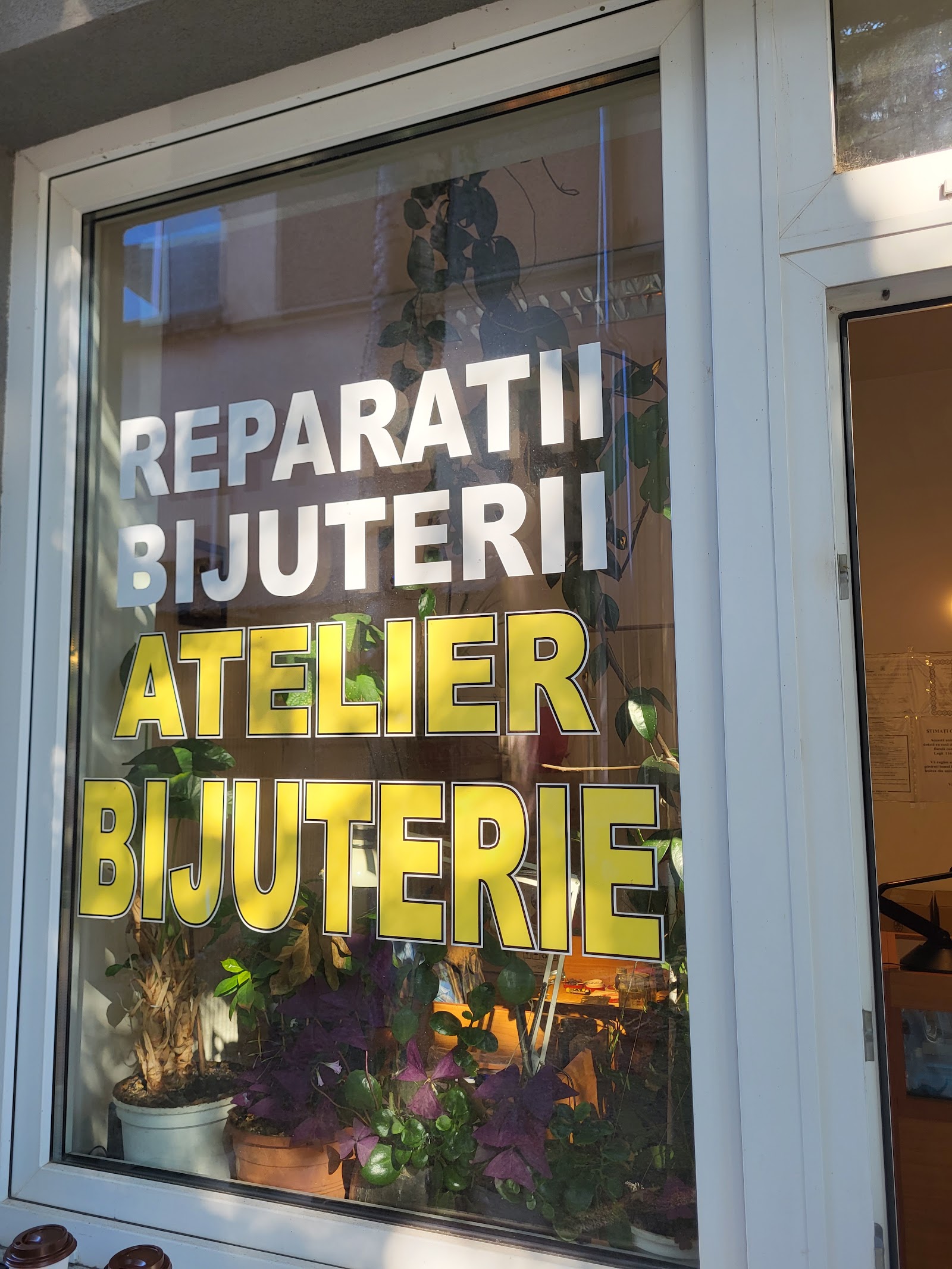 Atelier reparații bijuterii