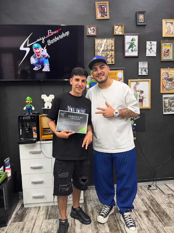 Super Luigi Barbershop