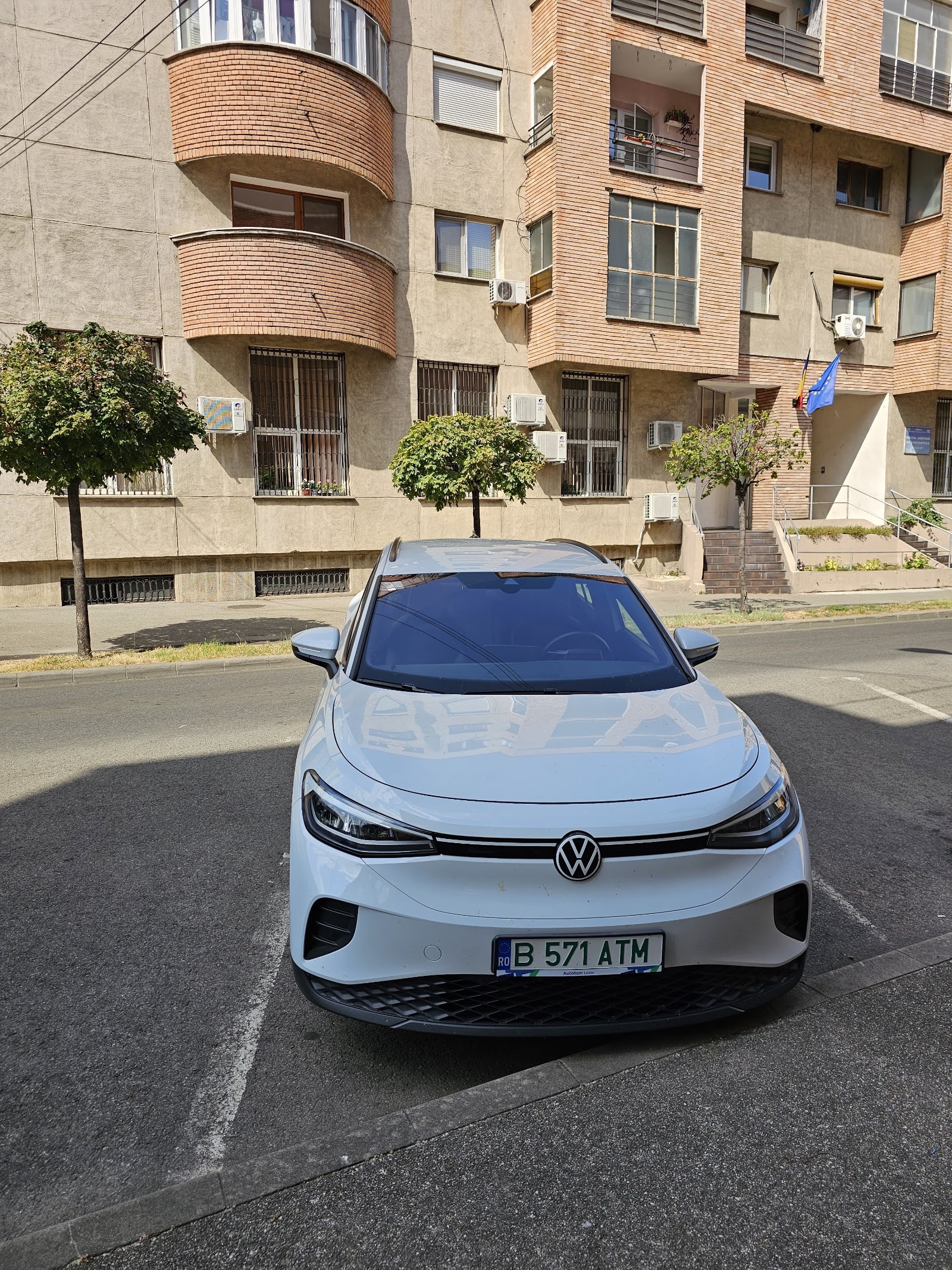 Autonom
