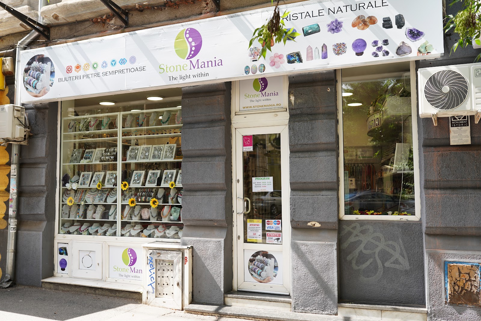 STONEMANIA BIJOU