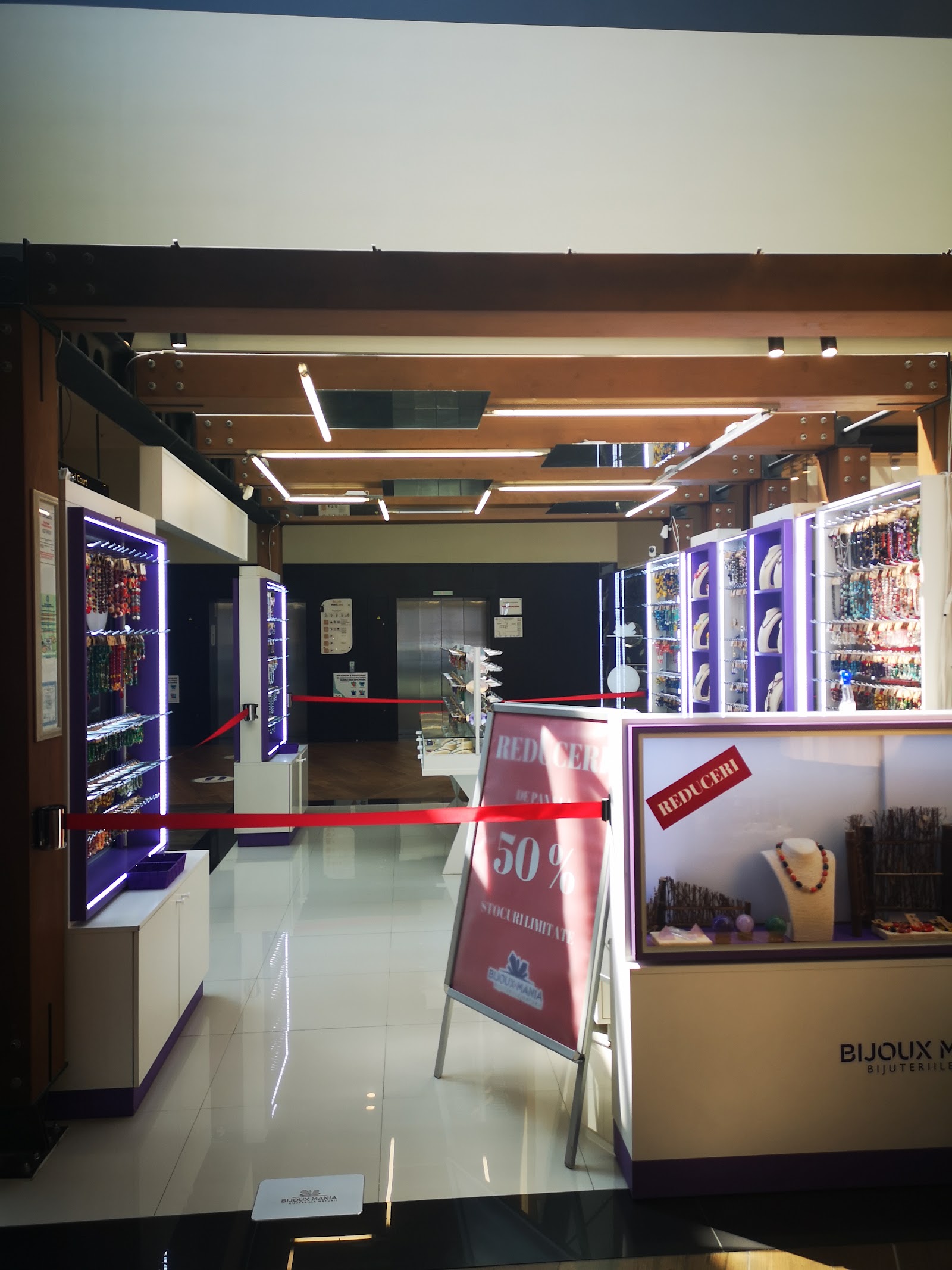 Bijoux Mania - Park Lake Mall