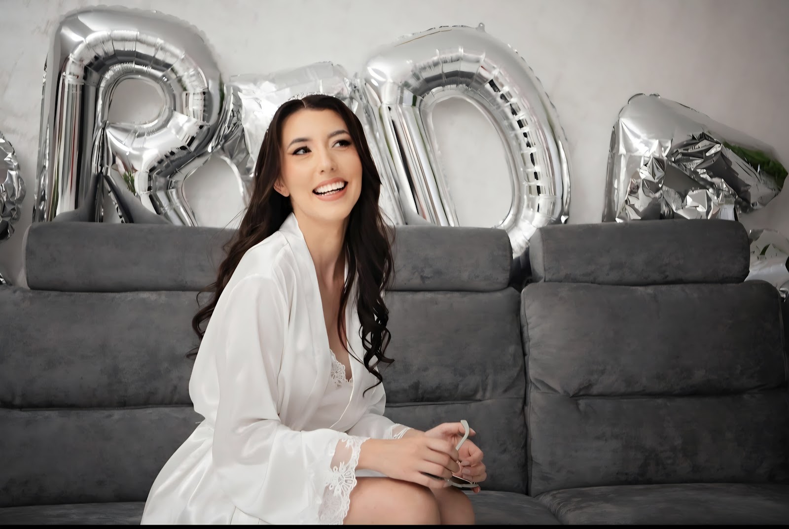 Ana-Maria GL Make-up Artist