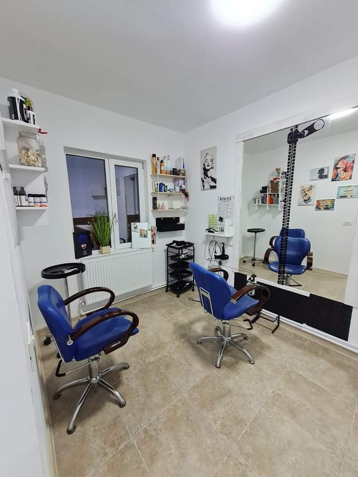 Gravity Hair Studio