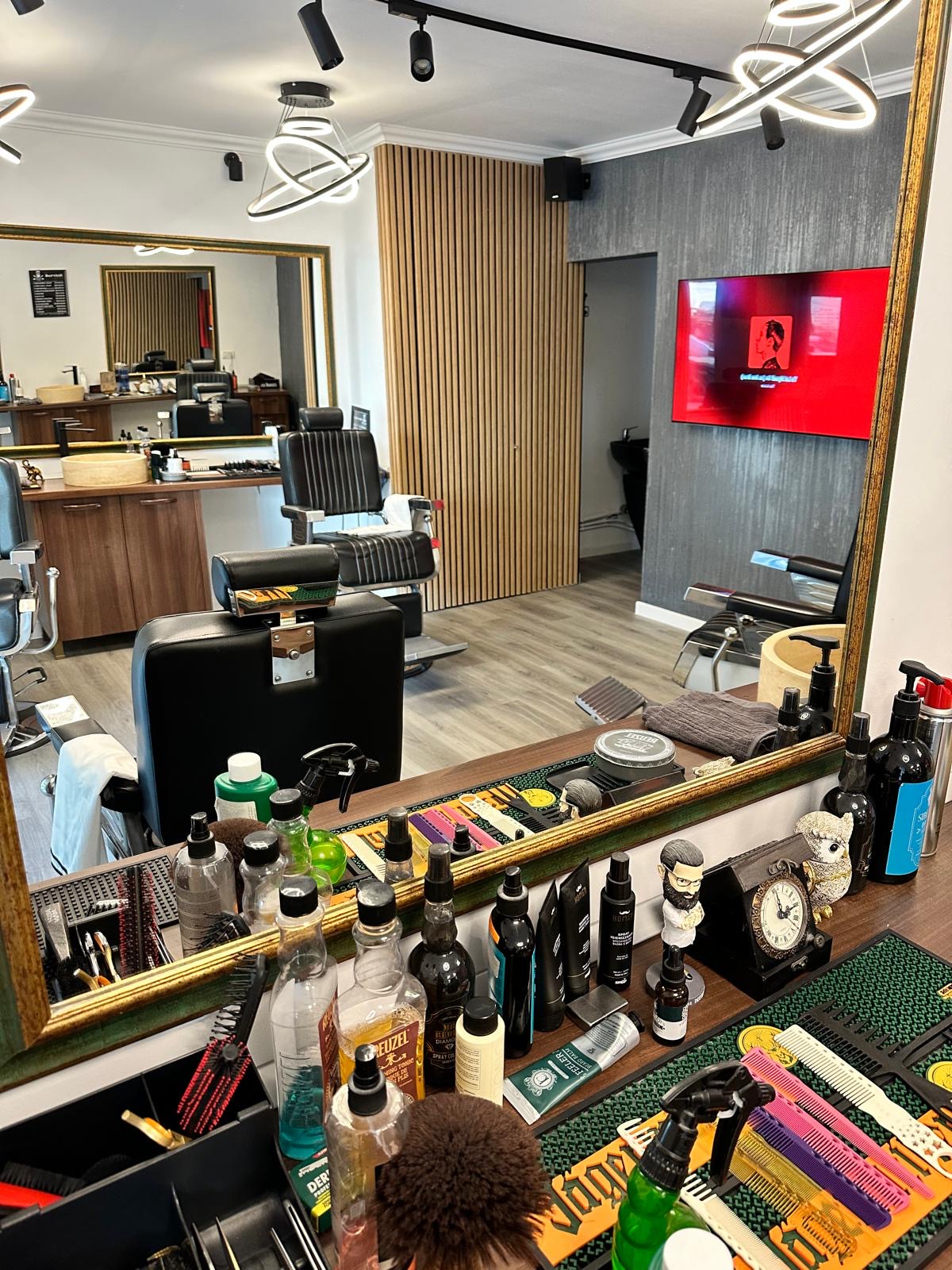 Razvan Giot's Hair Studio